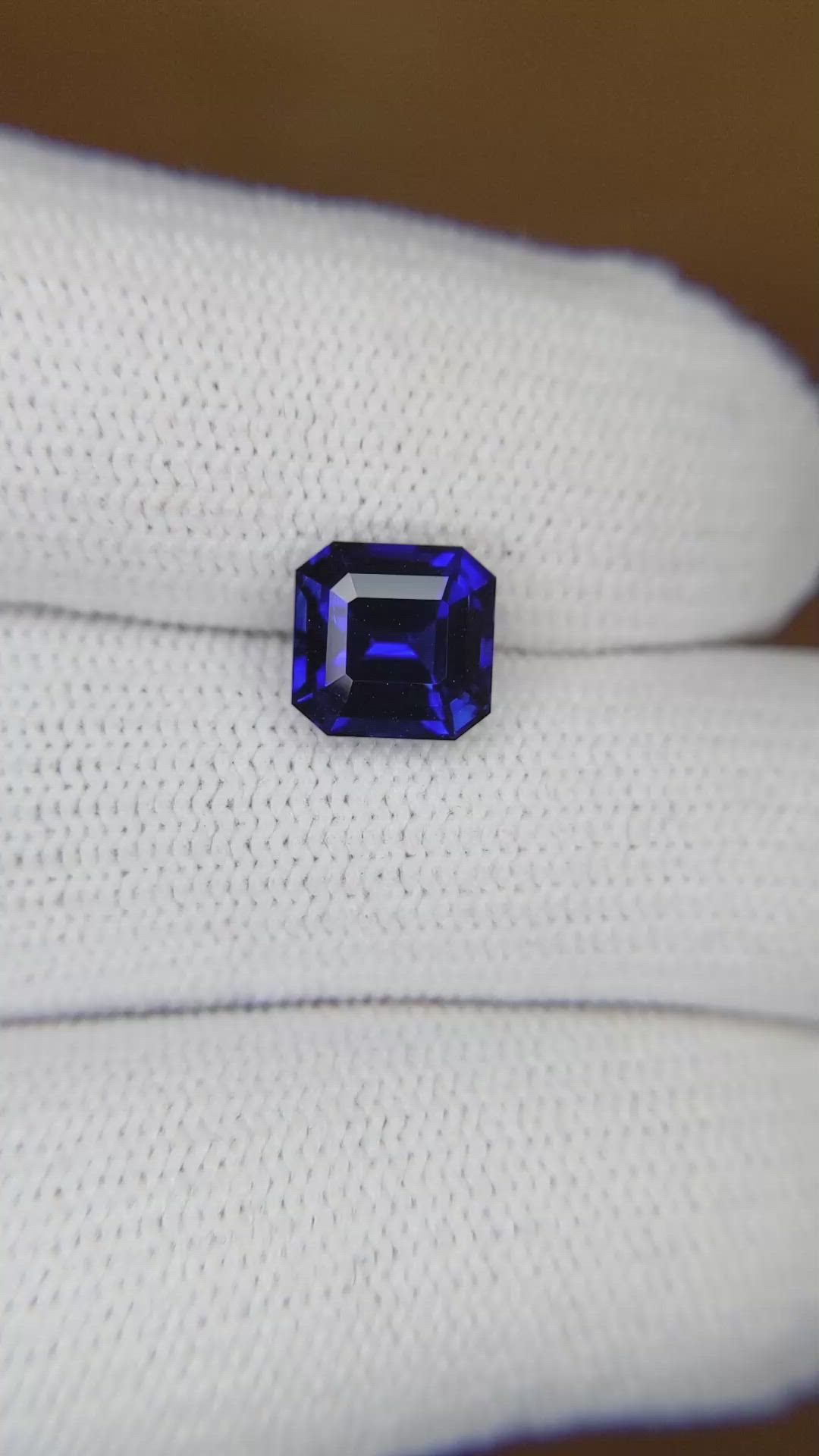 2.58 Ct. Blue Sapphire from Ceylon (Sri Lanka) Size Video