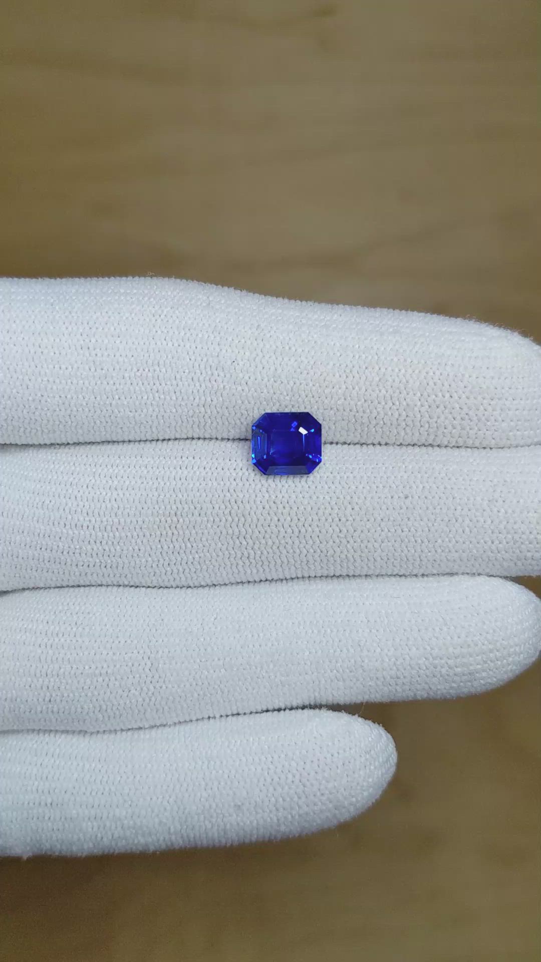 2.58 Ct. Blue Sapphire from Ceylon (Sri Lanka) Size Video