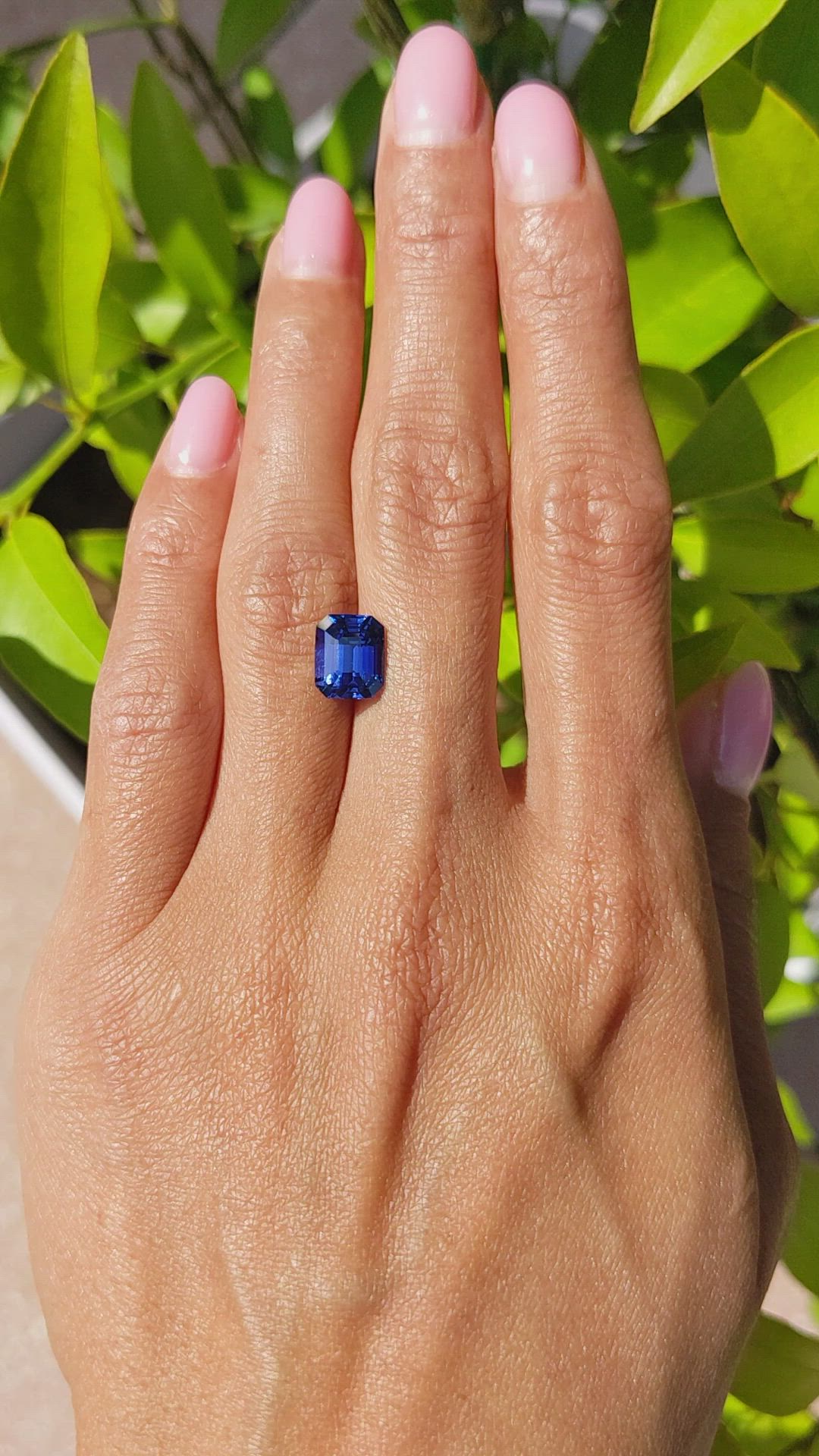 3.43 Ct. Blue Sapphire from Ceylon (Sri Lanka) Size Video