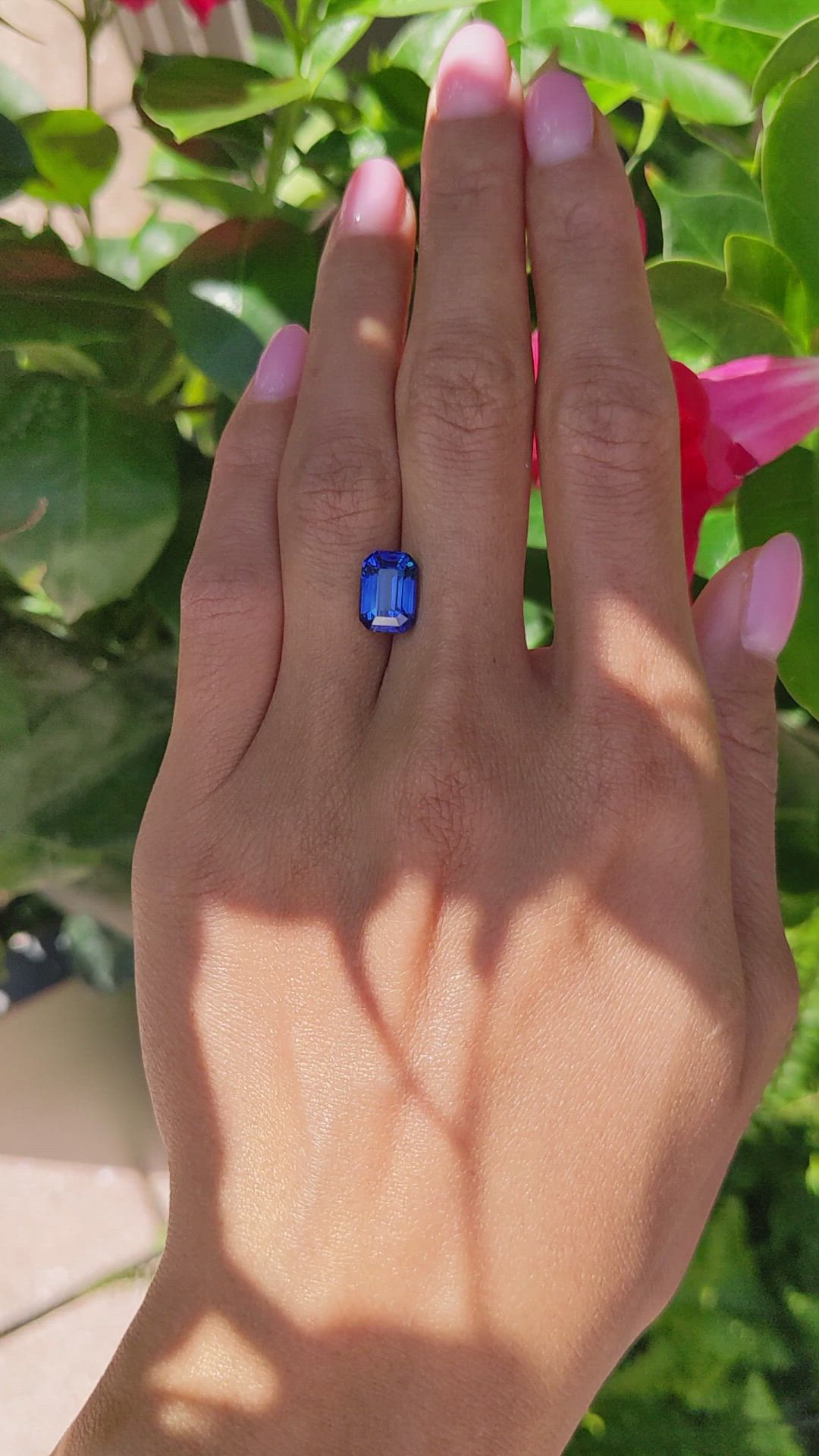 4.14 Ct. Blue Sapphire from Ceylon (Sri Lanka) Size Video