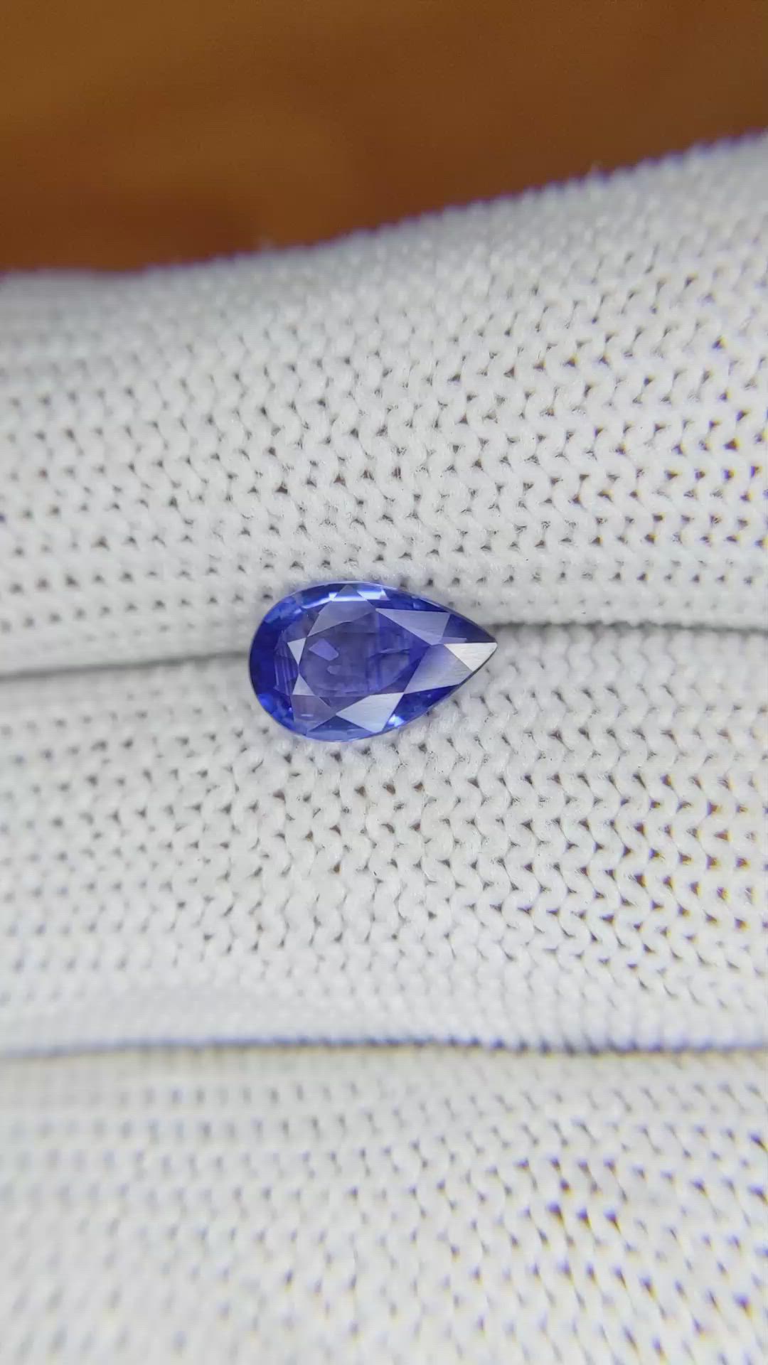 1.35 Ct. Blue Sapphire from Ceylon (Sri Lanka) Size Video