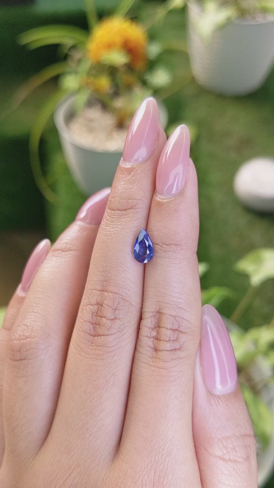 1.38 Ct. Blue Sapphire from Ceylon (Sri Lanka) Size Video