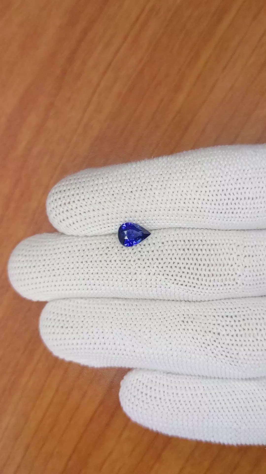 1.06 Ct. Blue Sapphire from Ceylon (Sri Lanka) Size Video