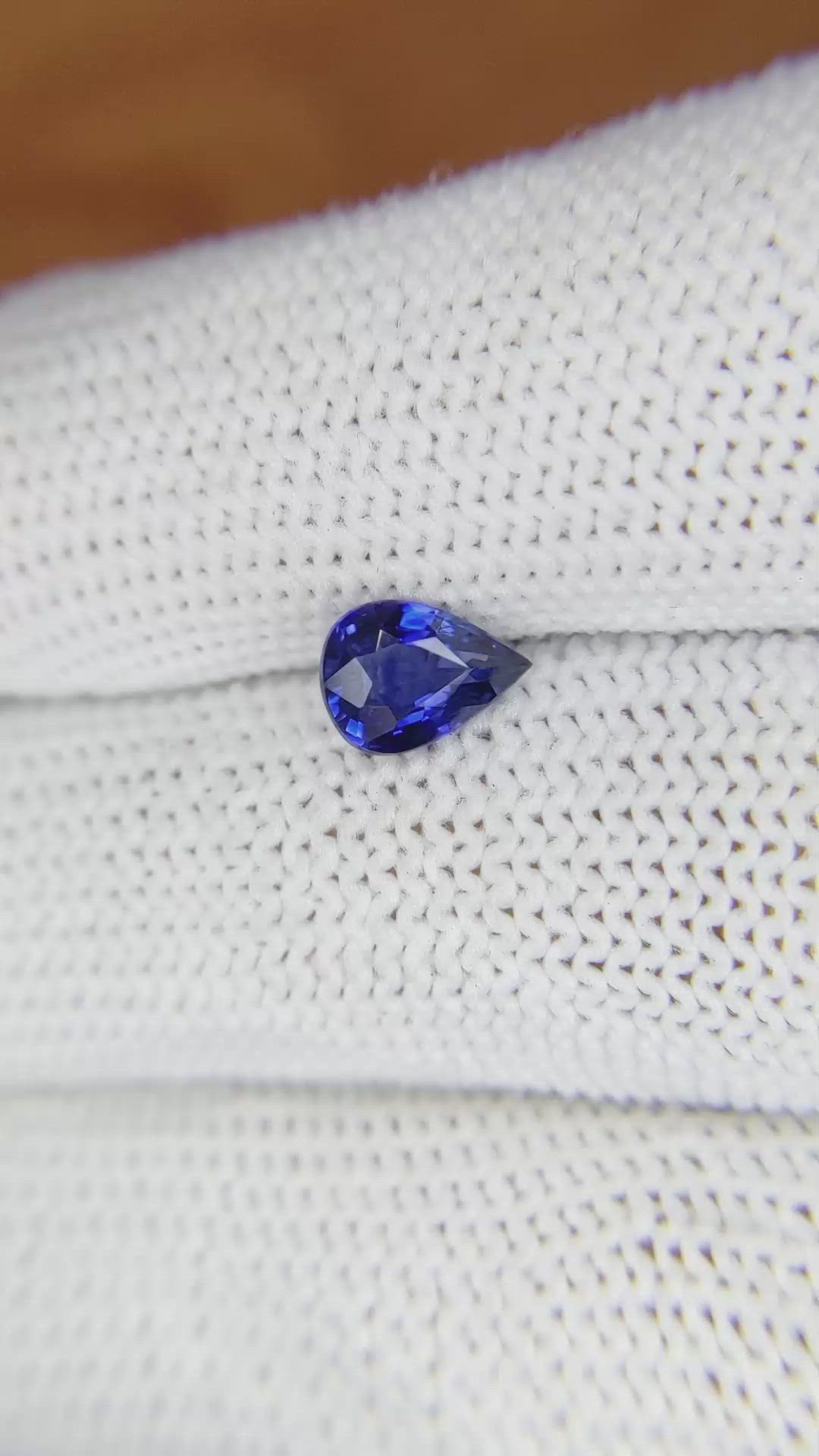 1.06 Ct. Blue Sapphire from Ceylon (Sri Lanka) Size Video