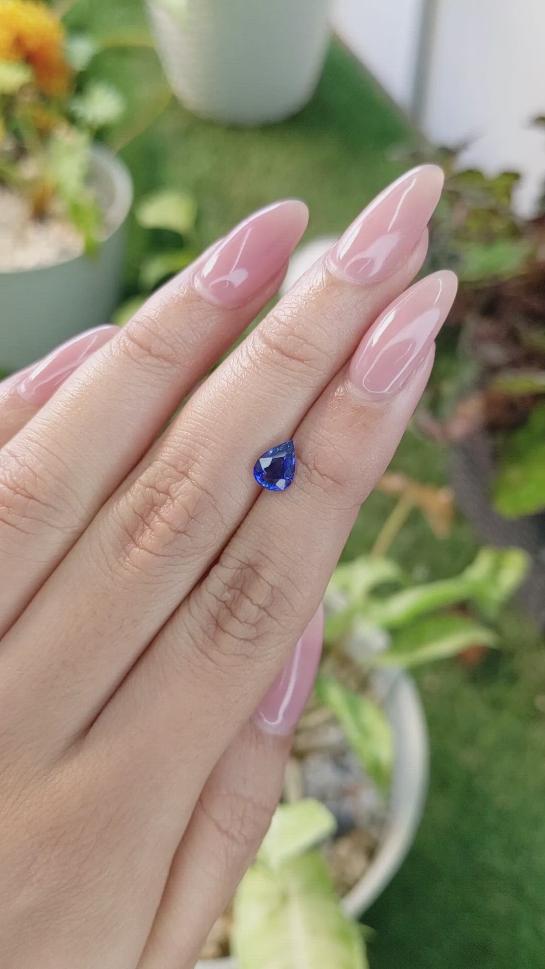 1.06 Ct. Blue Sapphire from Ceylon (Sri Lanka) Size Video