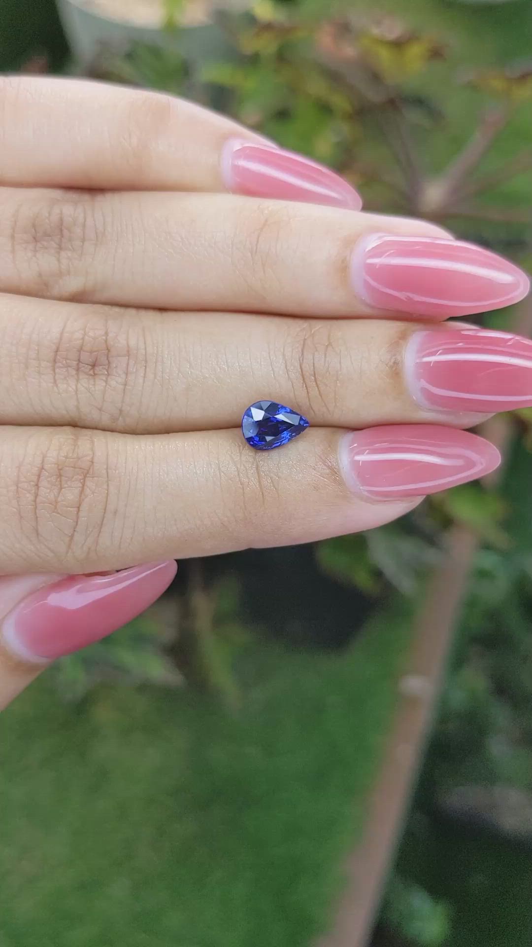 1.36 Ct. Blue Sapphire from Ceylon (Sri Lanka) Size Video