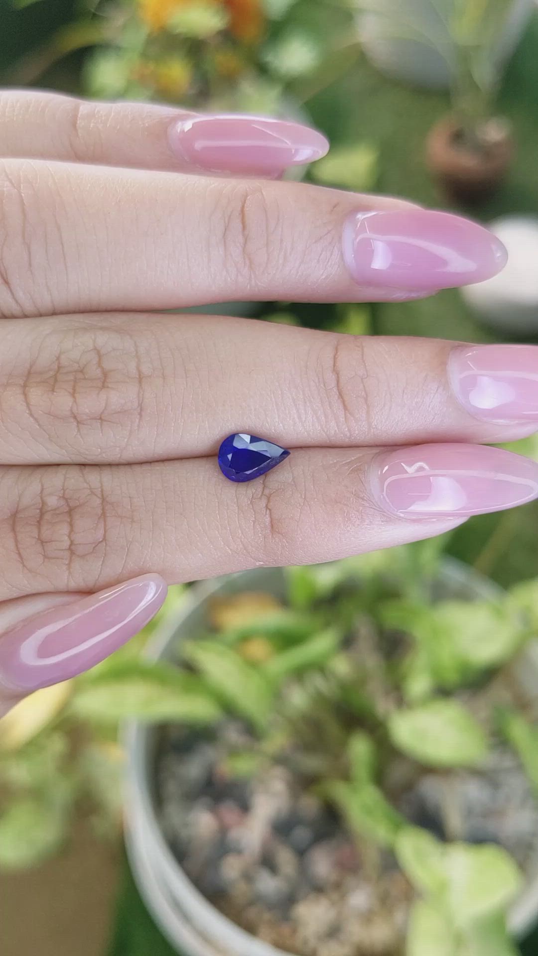 1.01 Ct. Blue Sapphire from Ceylon (Sri Lanka) Size Video