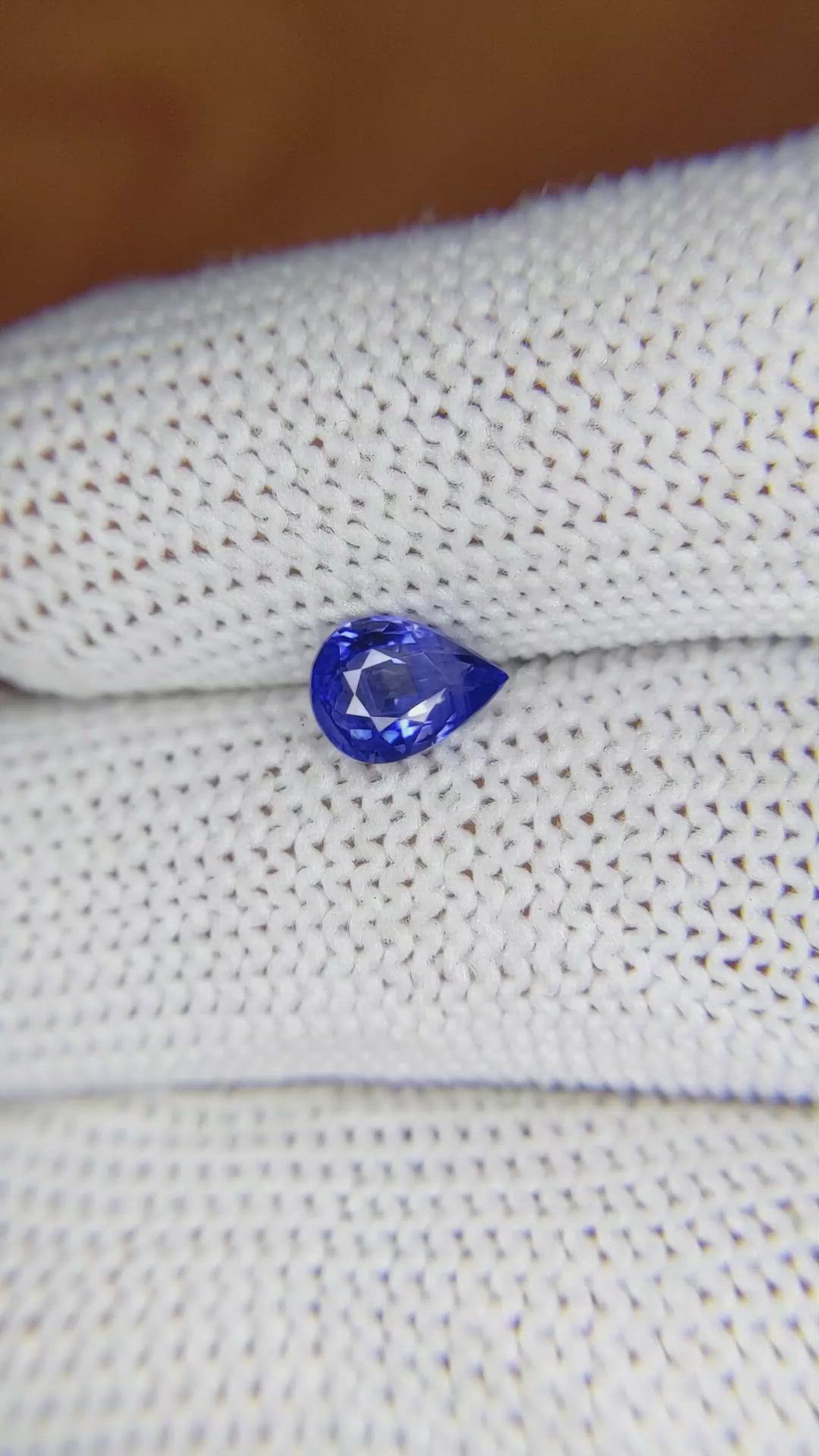 1.00 Ct. Blue Sapphire from Ceylon (Sri Lanka) Size Video