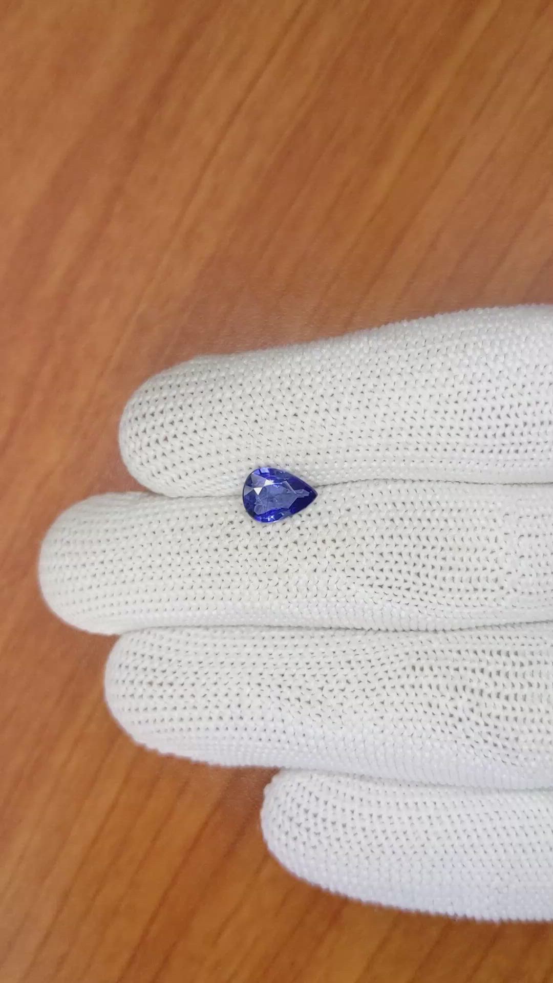 1.15 Ct. Blue Sapphire from Ceylon (Sri Lanka) Size Video