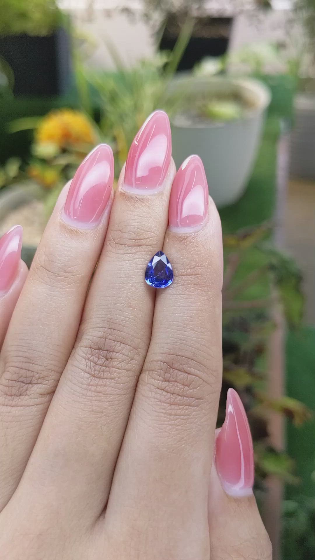 1.15 Ct. Blue Sapphire from Ceylon (Sri Lanka) Size Video