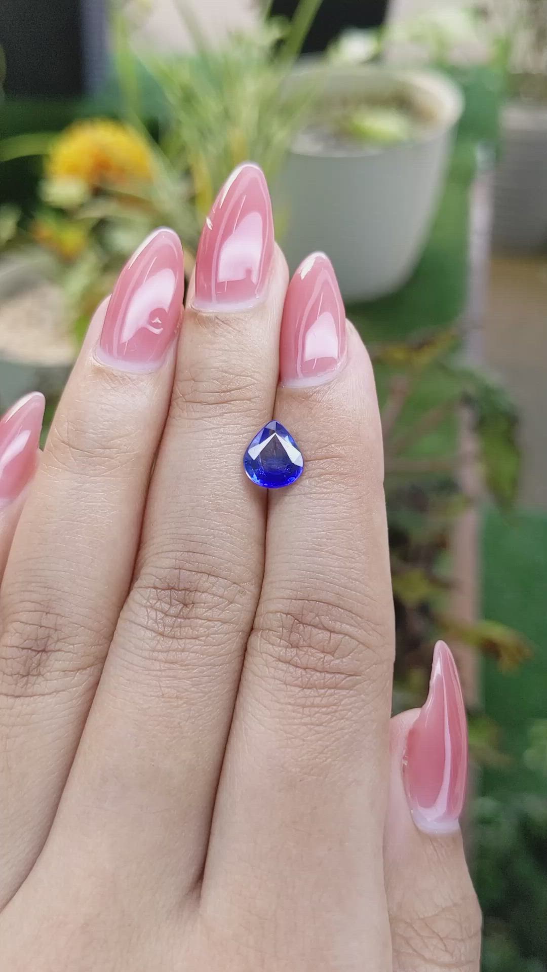 1.54 Ct. Blue Sapphire from Ceylon (Sri Lanka) Size Video