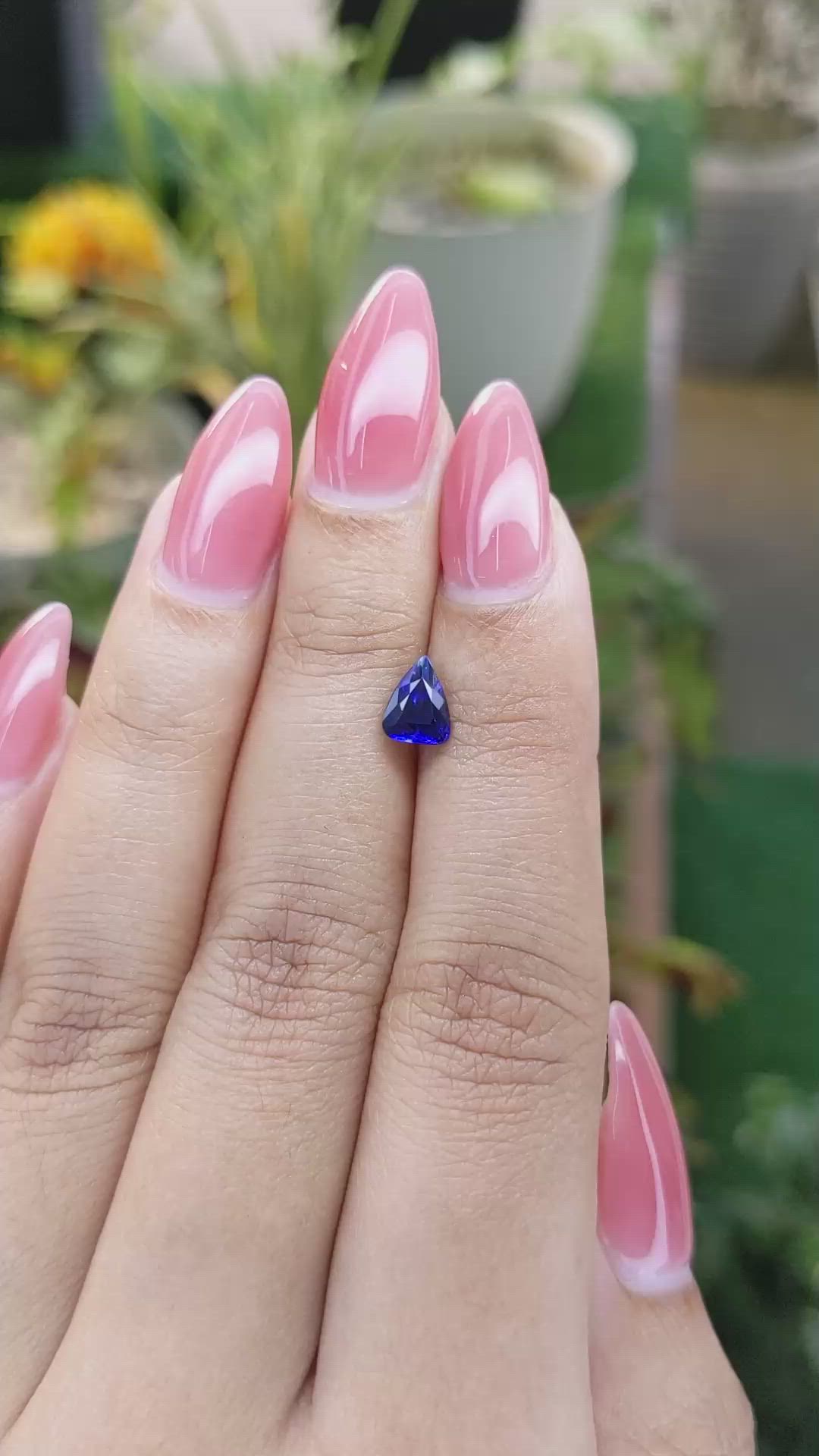 1.02 Ct. Blue Sapphire from Ceylon (Sri Lanka) Size Video