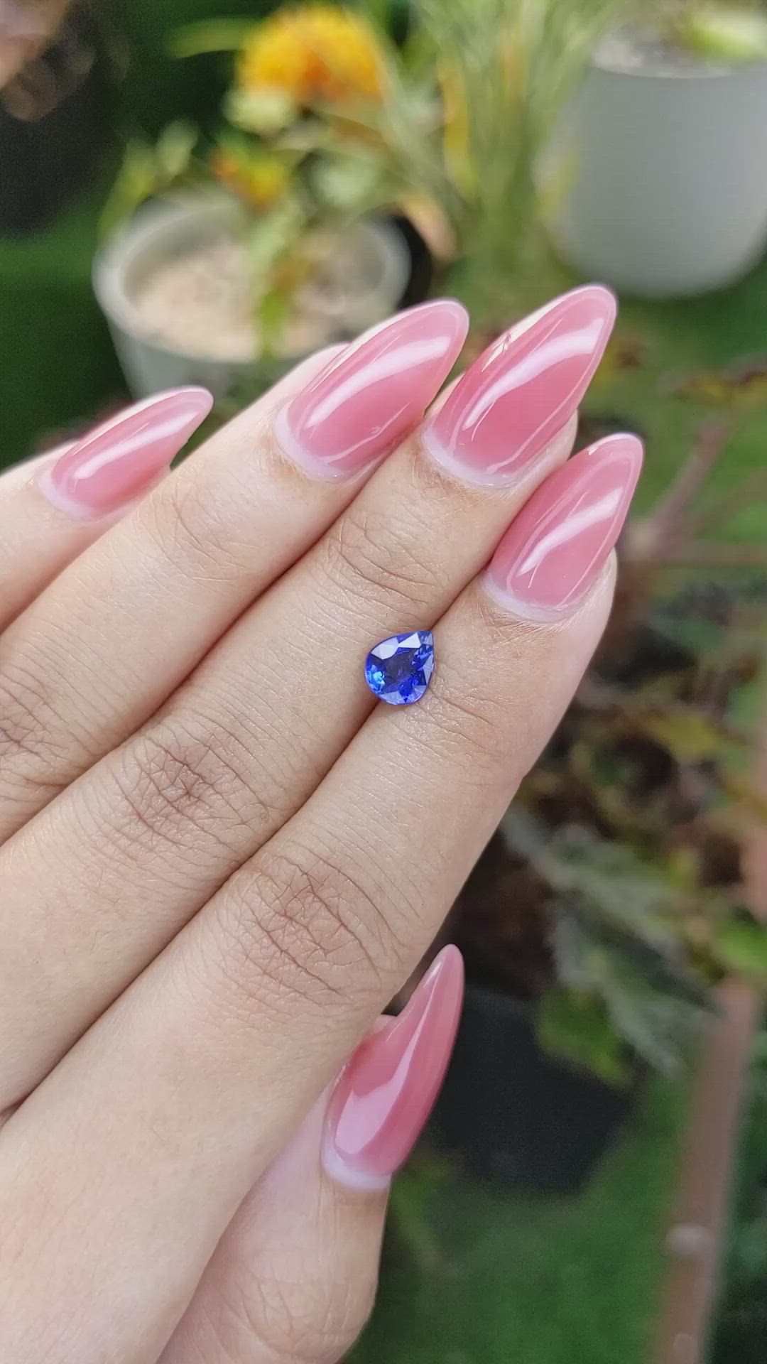 1.04 Ct. Blue Sapphire from Ceylon (Sri Lanka) Size Video