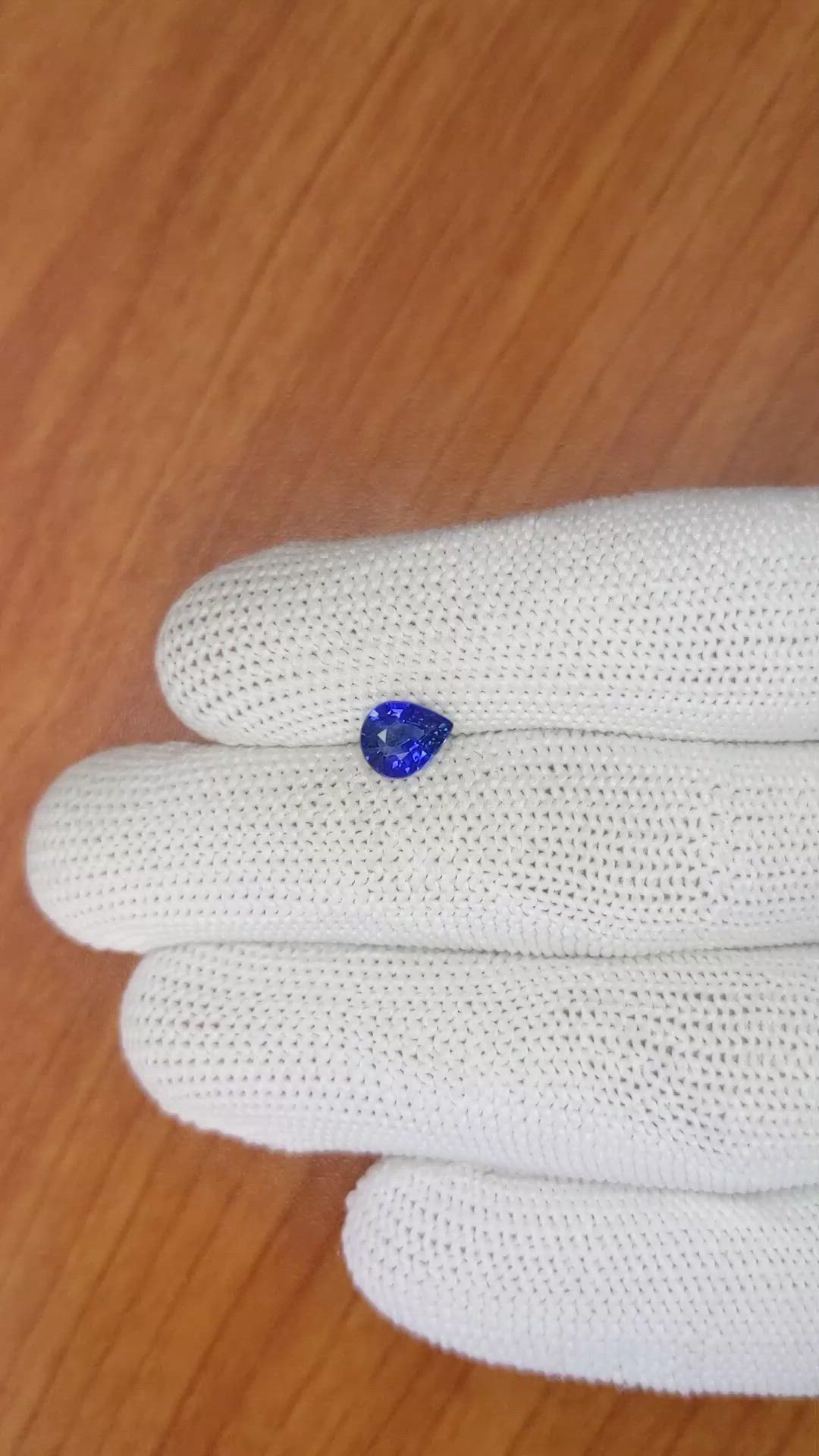 1.04 Ct. Blue Sapphire from Ceylon (Sri Lanka) Size Video