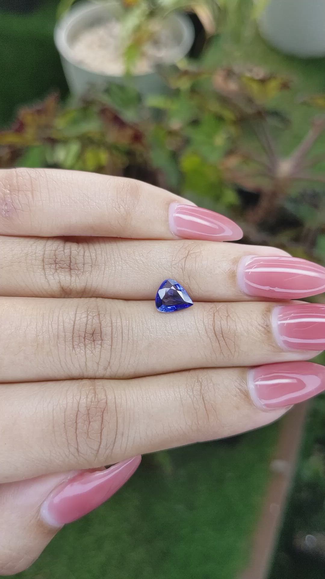 1.10 Ct. Blue Sapphire from Ceylon (Sri Lanka) Size Video