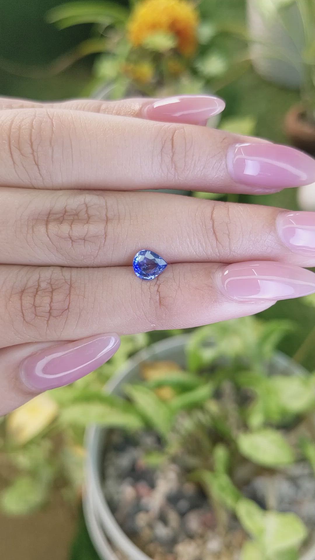 1.03 Ct. Blue Sapphire from Ceylon (Sri Lanka) Size Video
