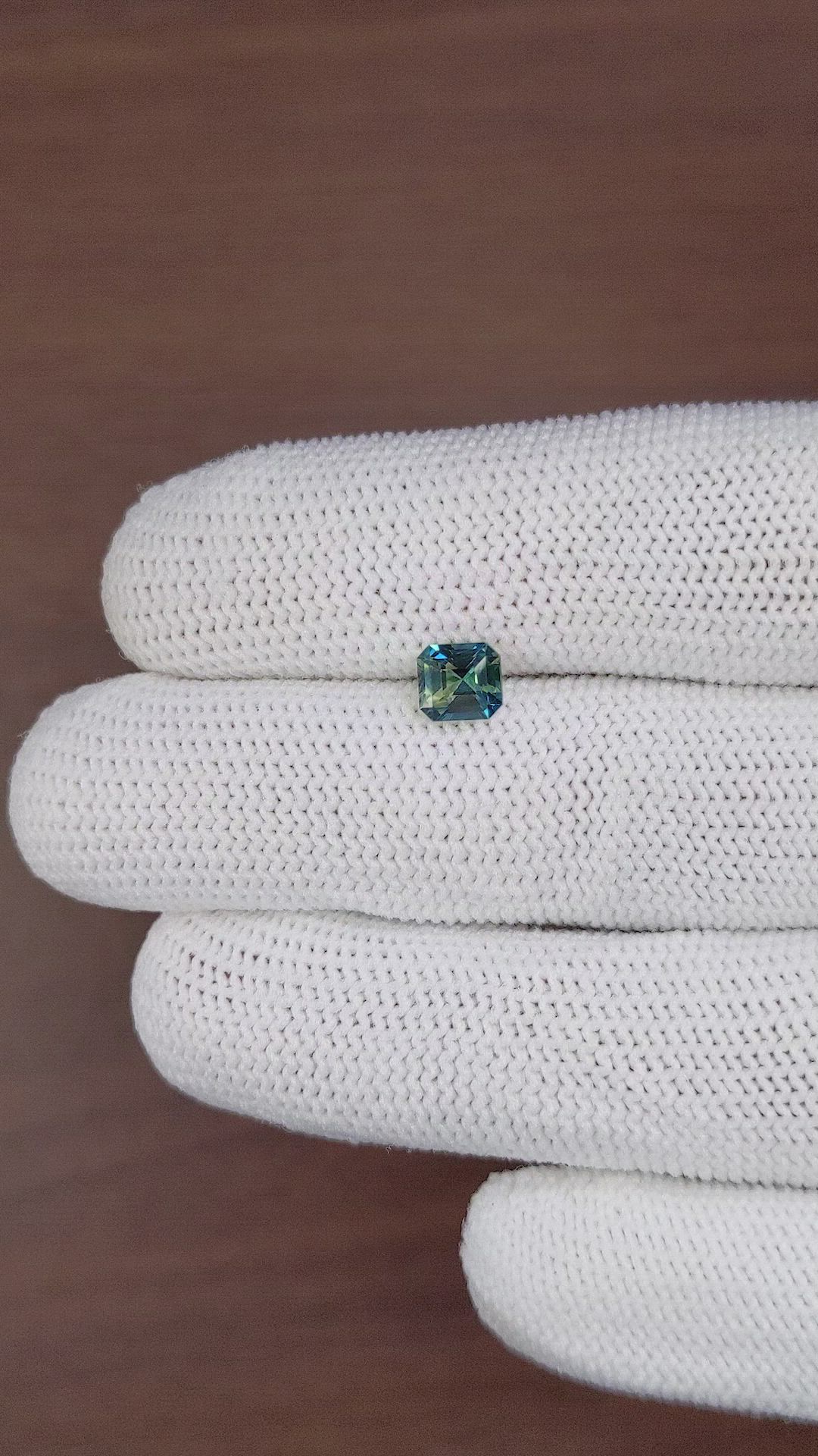 1.02 Ct. Bi Color Sapphire from Madagascar Size Video