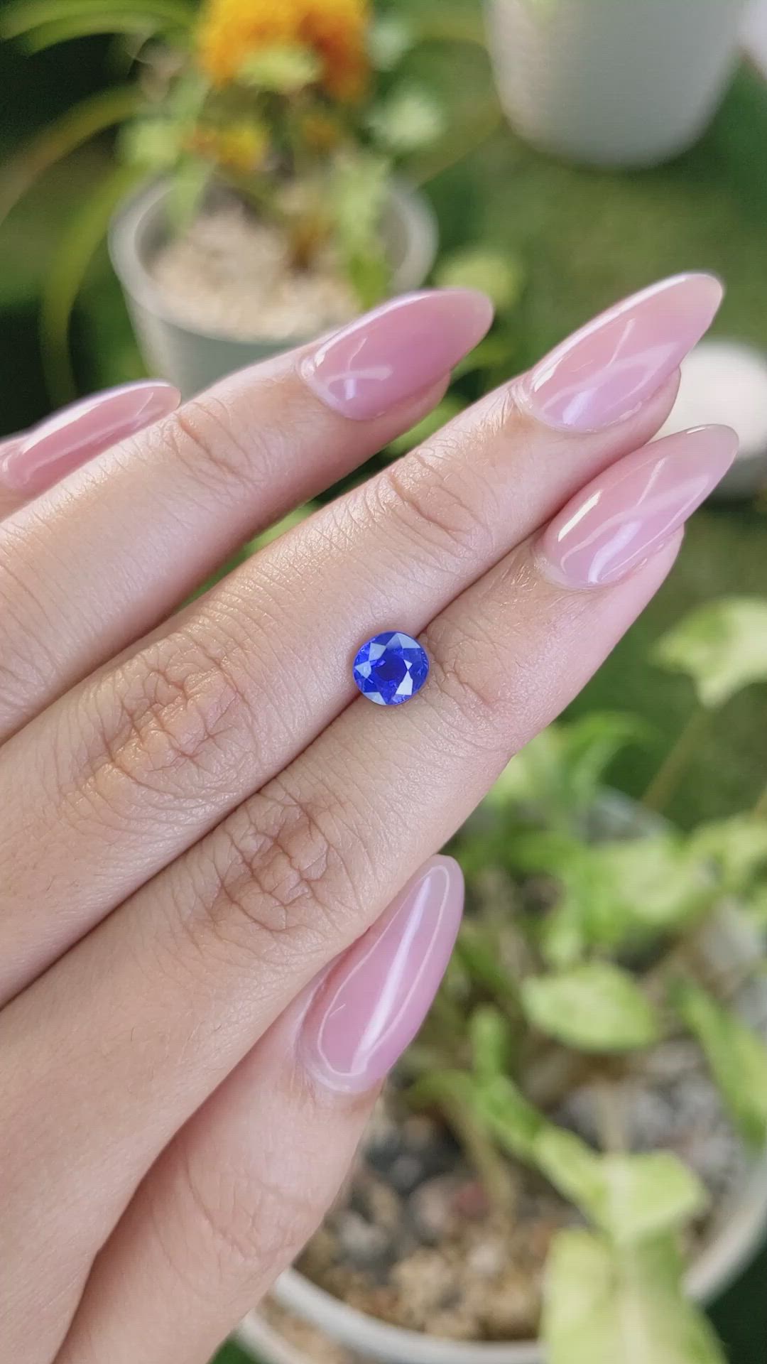 1.21 Ct. Blue Sapphire from Ceylon (Sri Lanka) Size Video