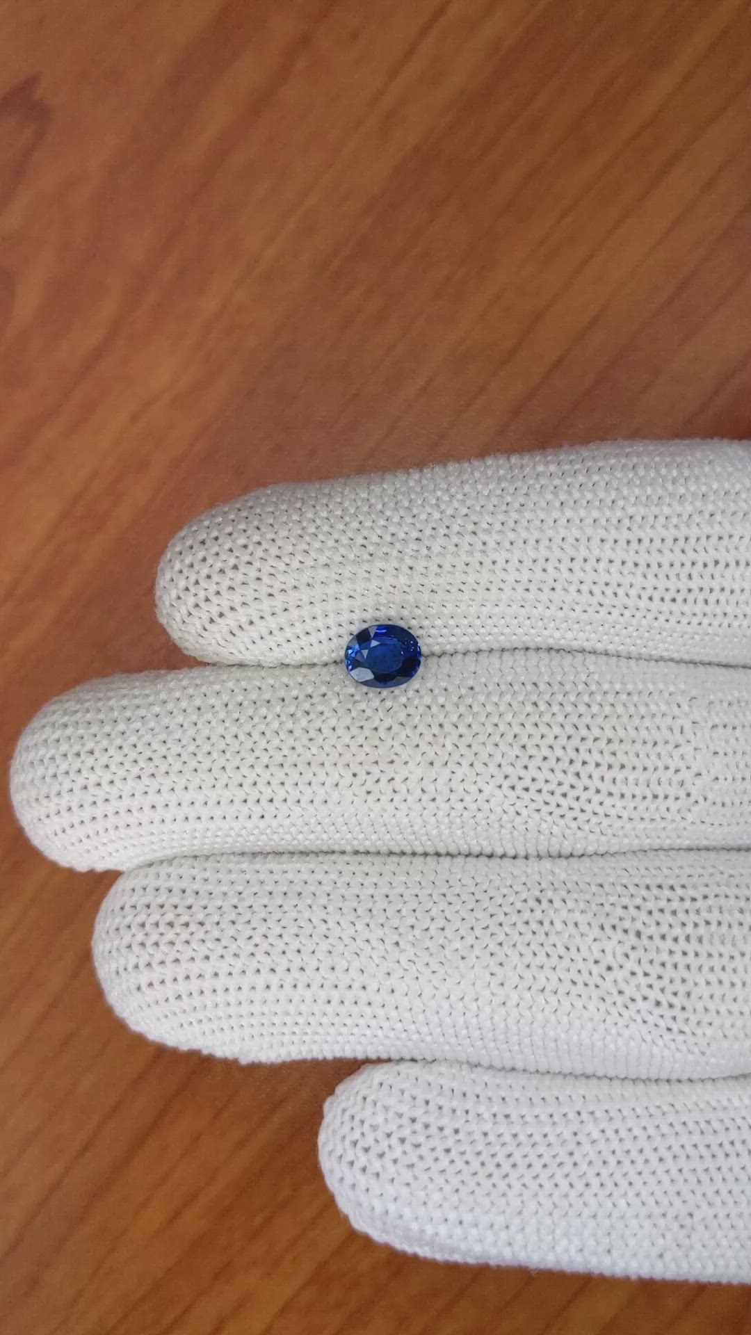 1.02 Ct. Blue Sapphire from Ceylon (Sri Lanka) Size Video