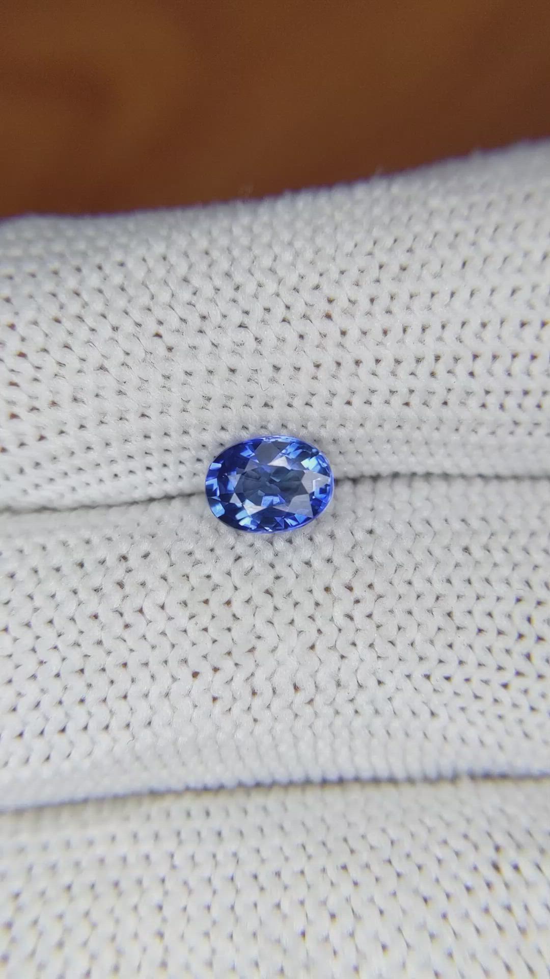 1.08 Ct. Blue Sapphire from Ceylon (Sri Lanka) Size Video