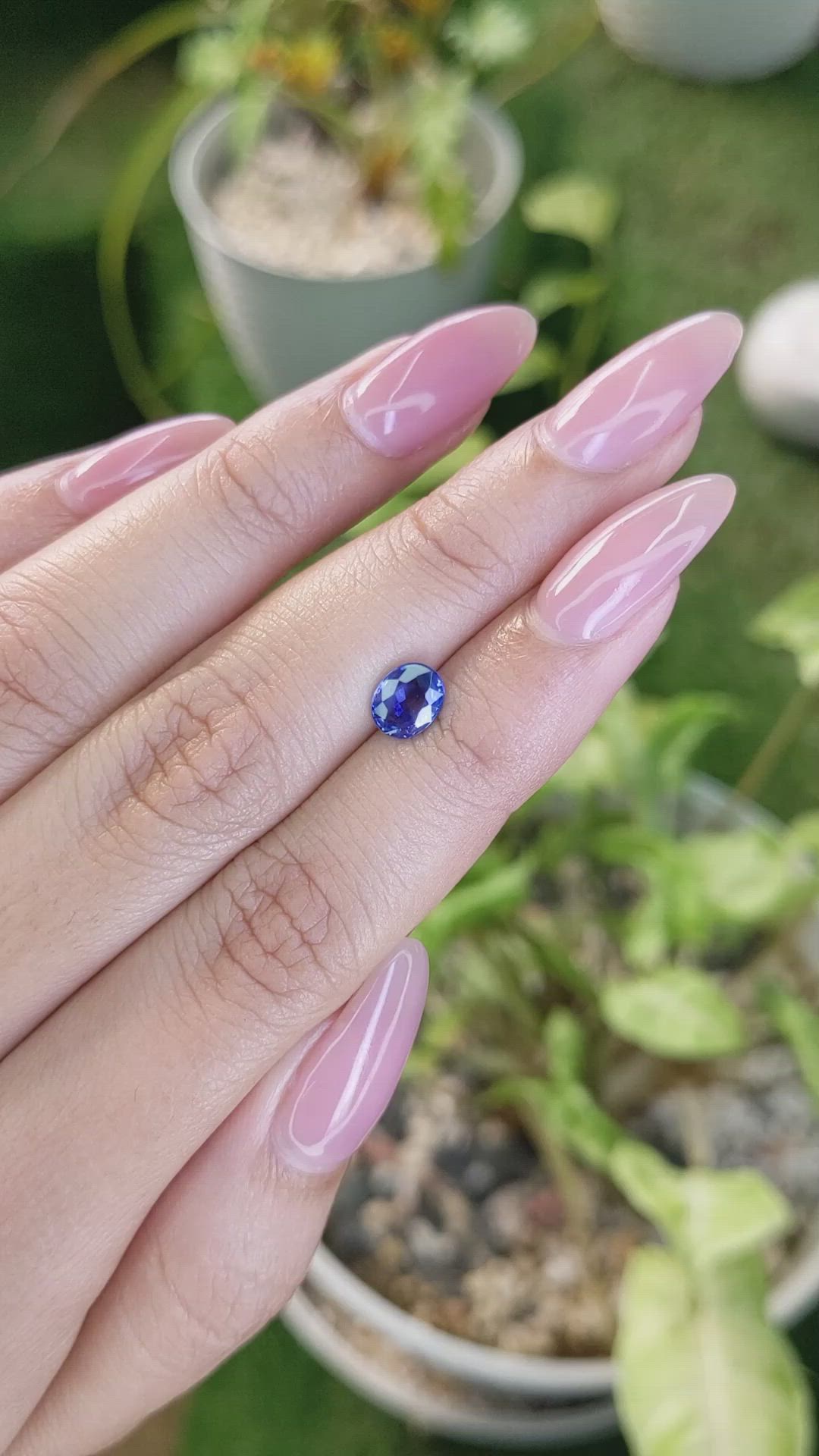 1.03 Ct. Blue Sapphire from Ceylon (Sri Lanka) Size Video