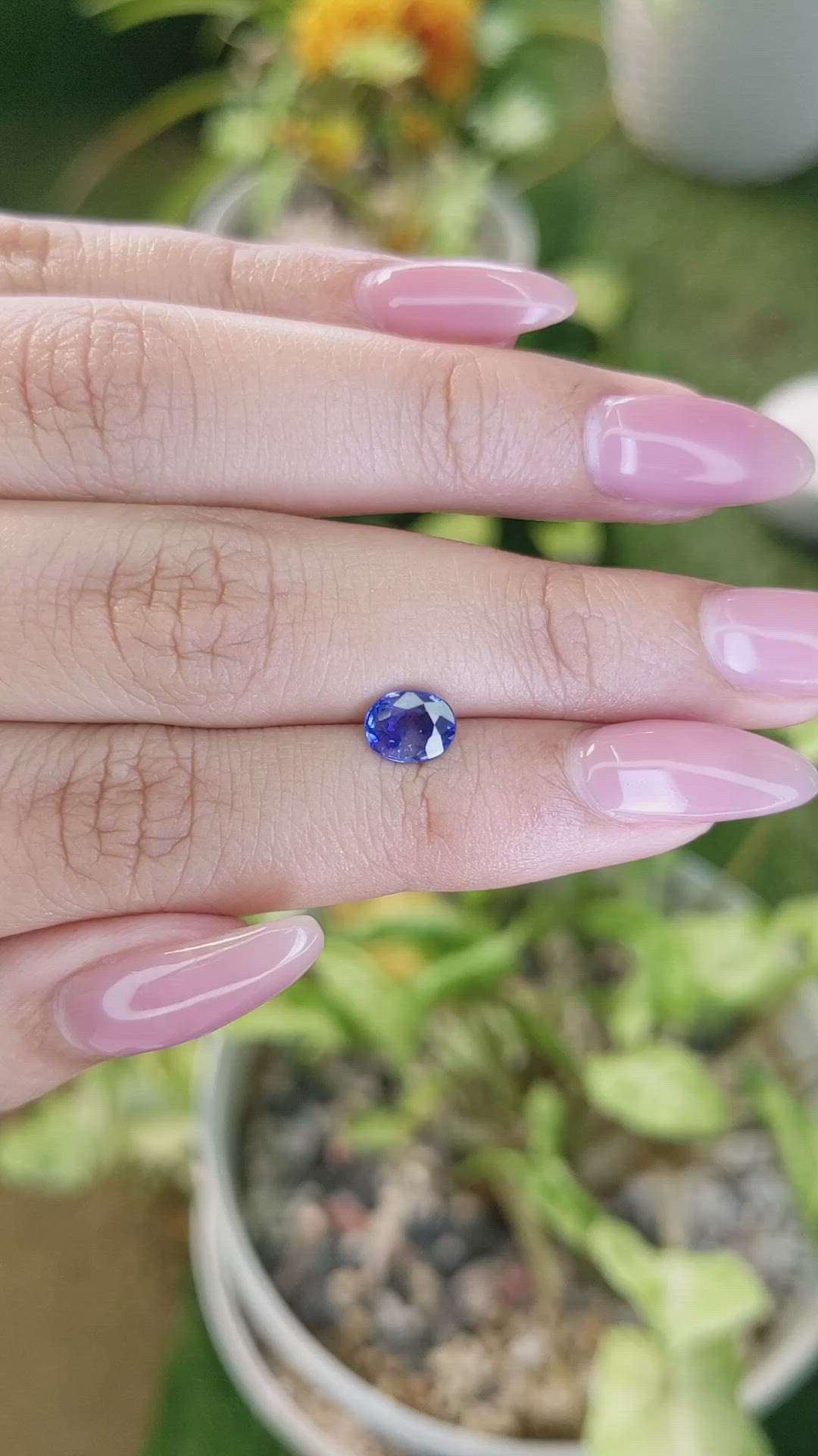 1.03 Ct. Blue Sapphire from Ceylon (Sri Lanka) Size Video