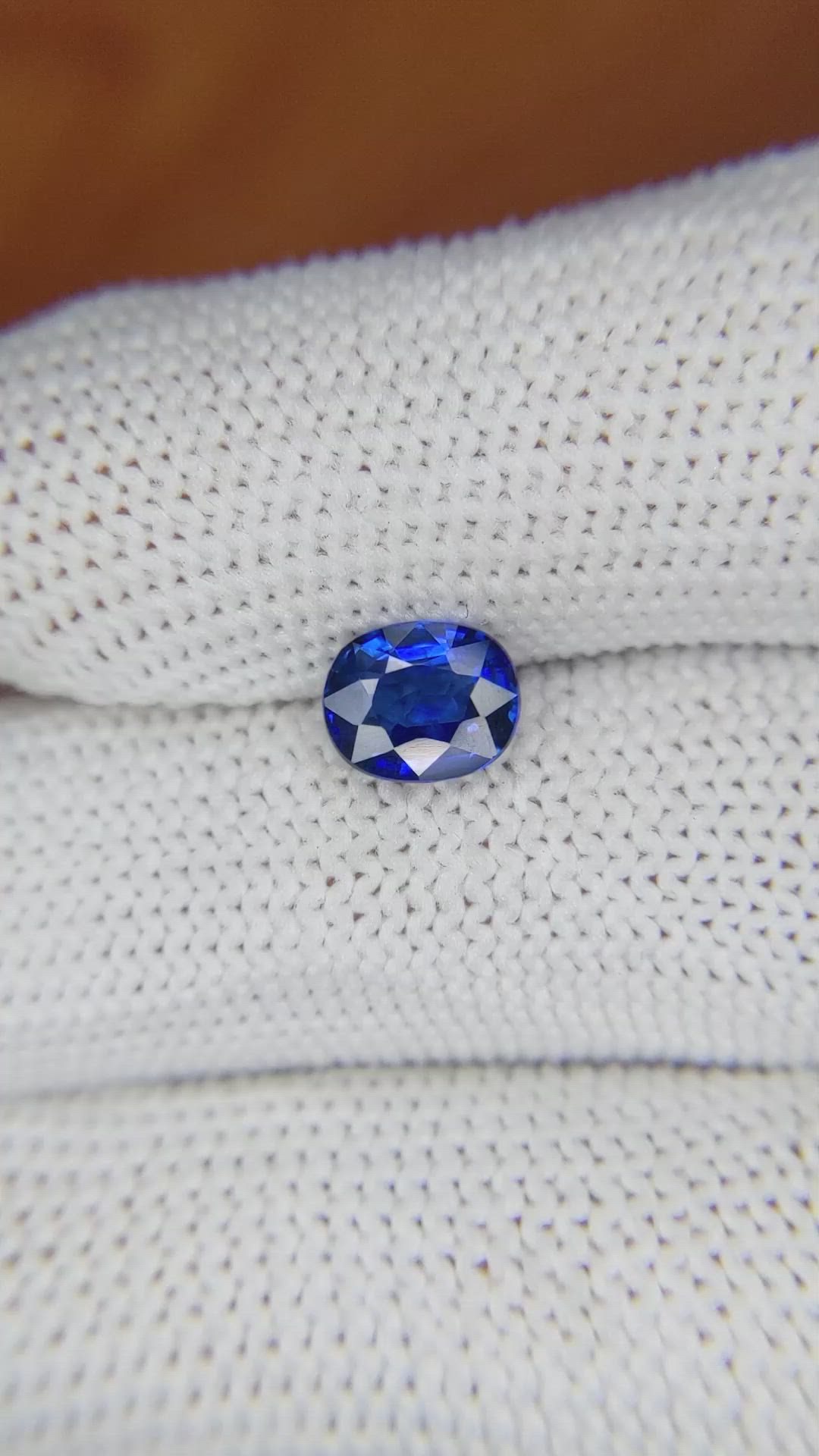 1.47 Ct. Blue Sapphire from Ceylon (Sri Lanka) Size Video