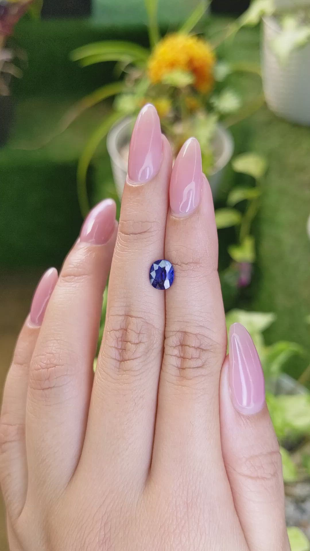1.47 Ct. Blue Sapphire from Ceylon (Sri Lanka) Size Video
