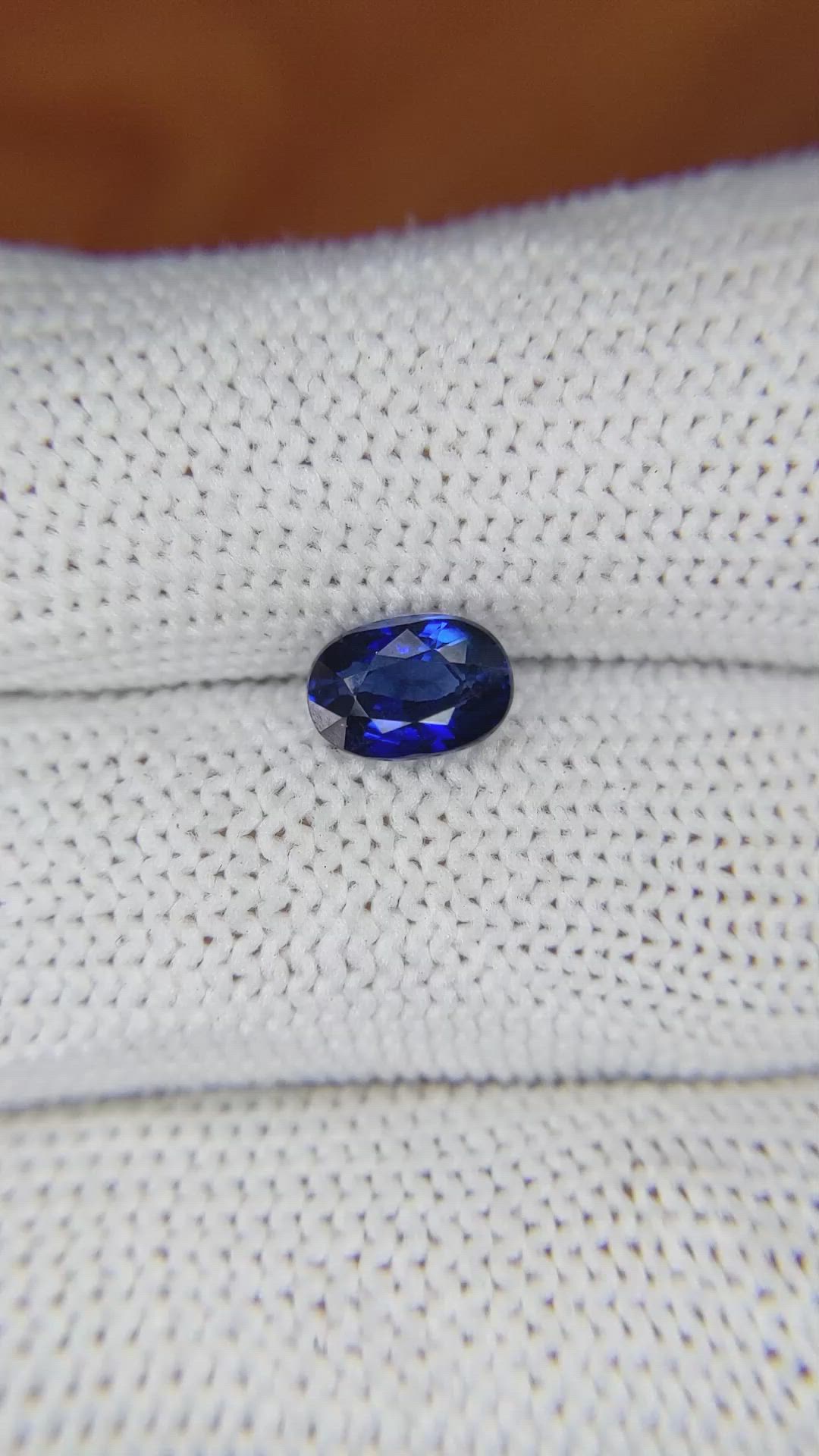 1.56 Ct. Blue Sapphire from Ceylon (Sri Lanka) Size Video