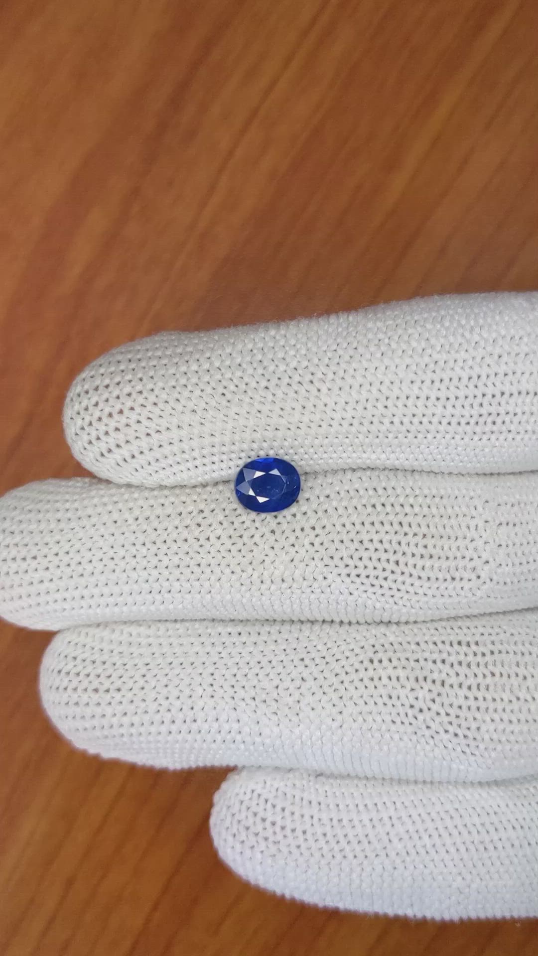 1.08 Ct. Blue Sapphire from Ceylon (Sri Lanka) Size Video