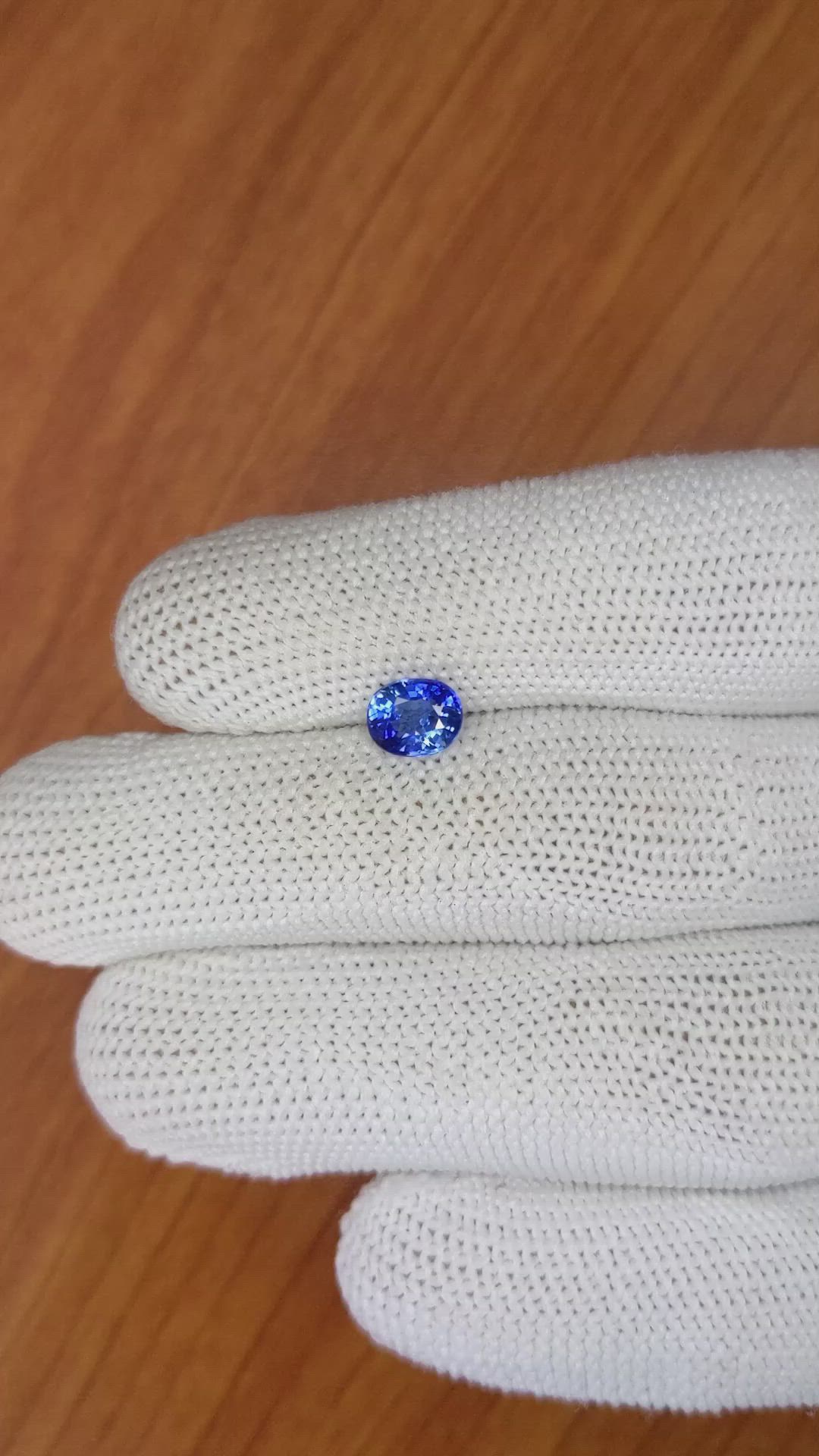 1.06 Ct. Blue Sapphire from Ceylon (Sri Lanka) Size Video