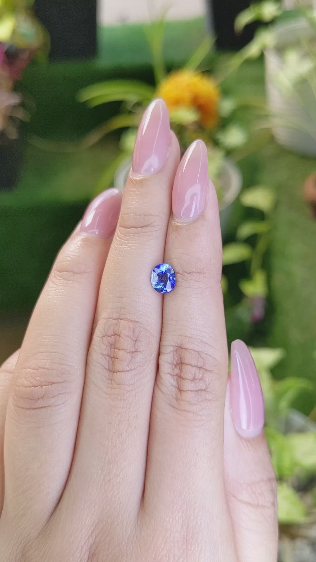 1.06 Ct. Blue Sapphire from Ceylon (Sri Lanka) Size Video