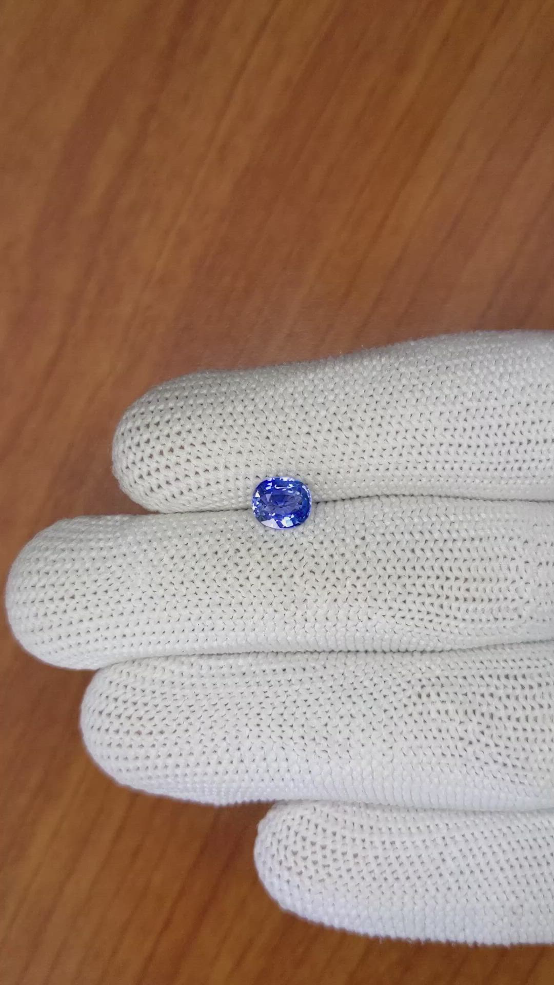 1.15 Ct. Blue Sapphire from Ceylon (Sri Lanka) Size Video