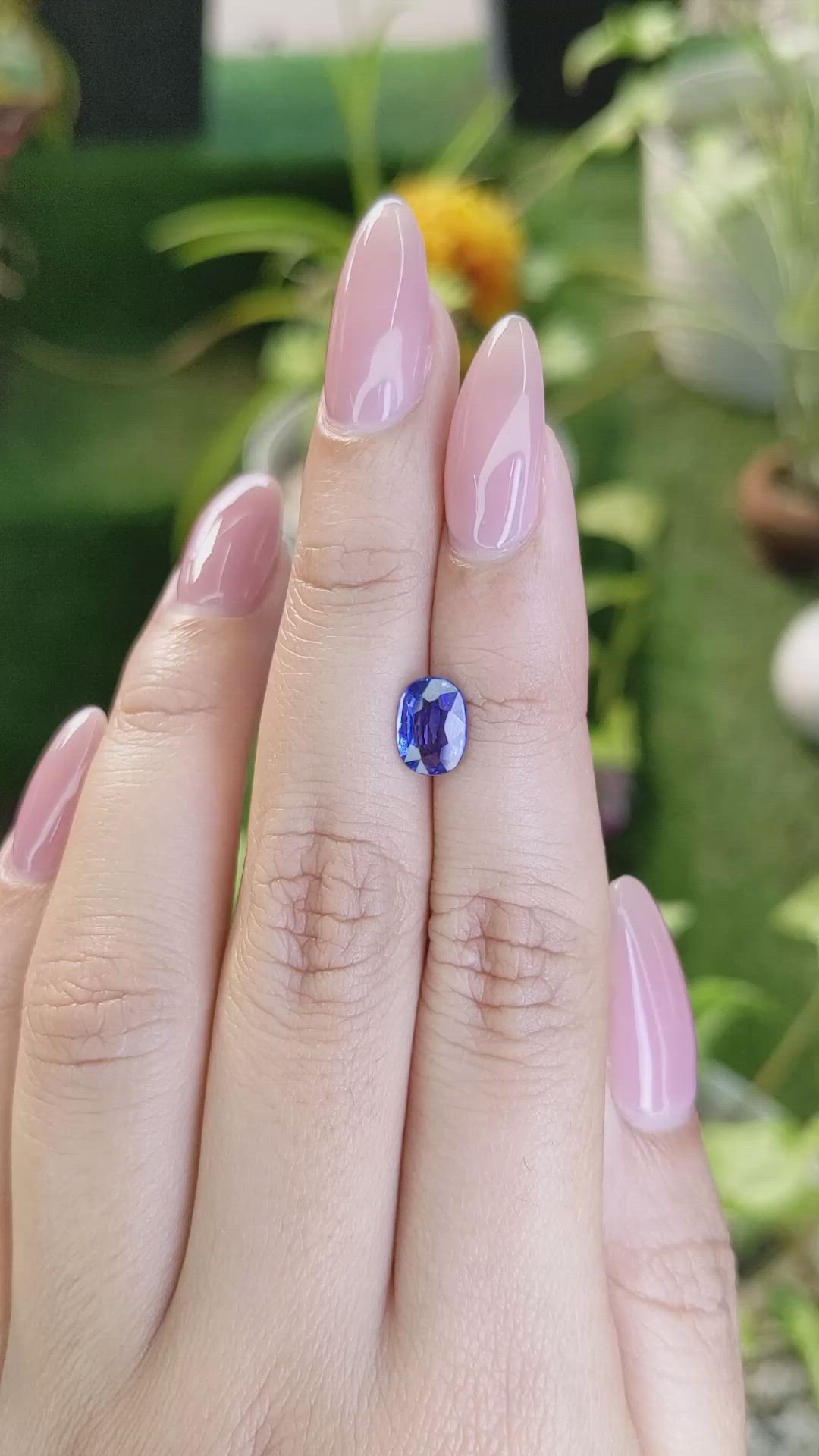 1.39 Ct. Blue Sapphire from Ceylon (Sri Lanka) Size Video