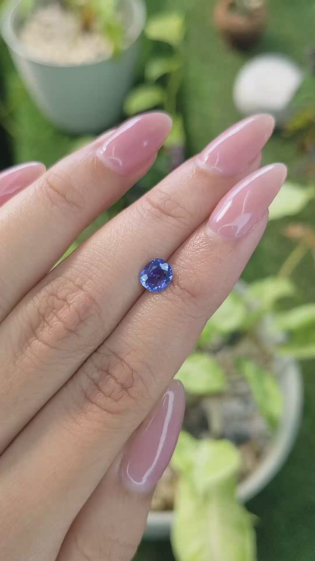 1.01 Ct. Blue Sapphire from Ceylon (Sri Lanka) Size Video