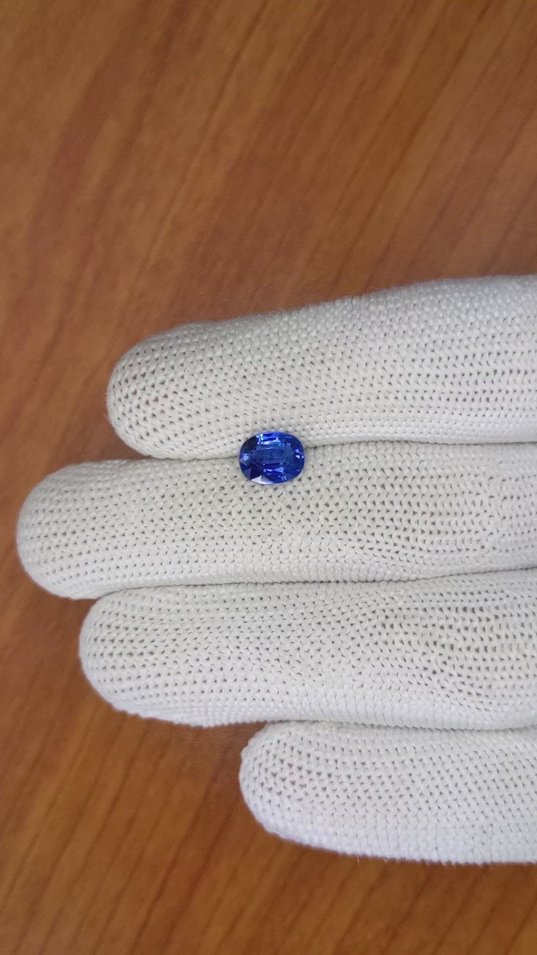 1.69 Ct. Blue Sapphire from Ceylon (Sri Lanka) Size Video