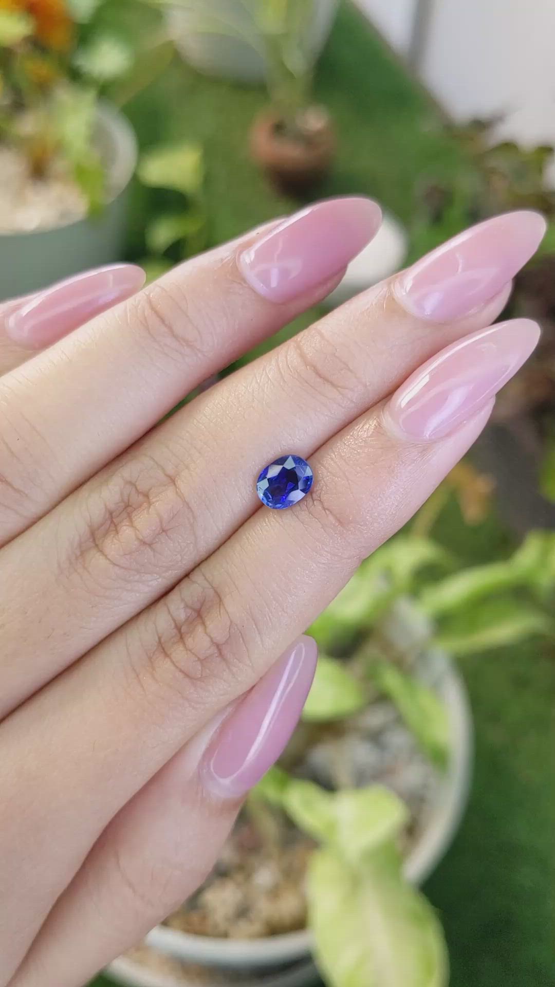 1.04 Ct. Blue Sapphire from Ceylon (Sri Lanka) Size Video