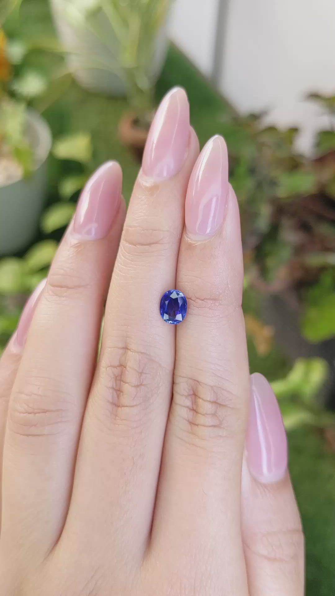 1.04 Ct. Blue Sapphire from Ceylon (Sri Lanka) Size Video