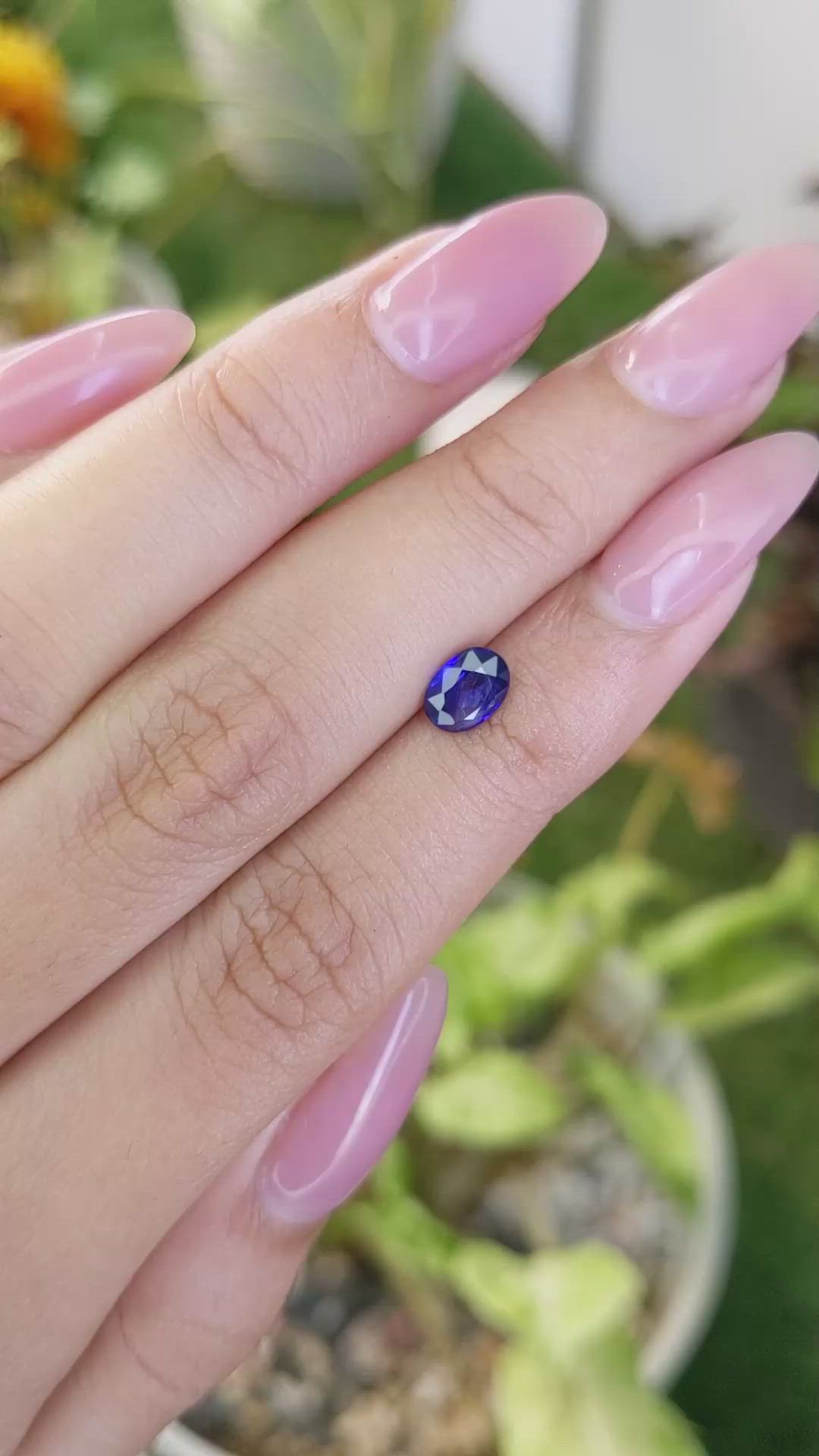 0.99 Ct. Blue Sapphire from Ceylon (Sri Lanka) Size Video