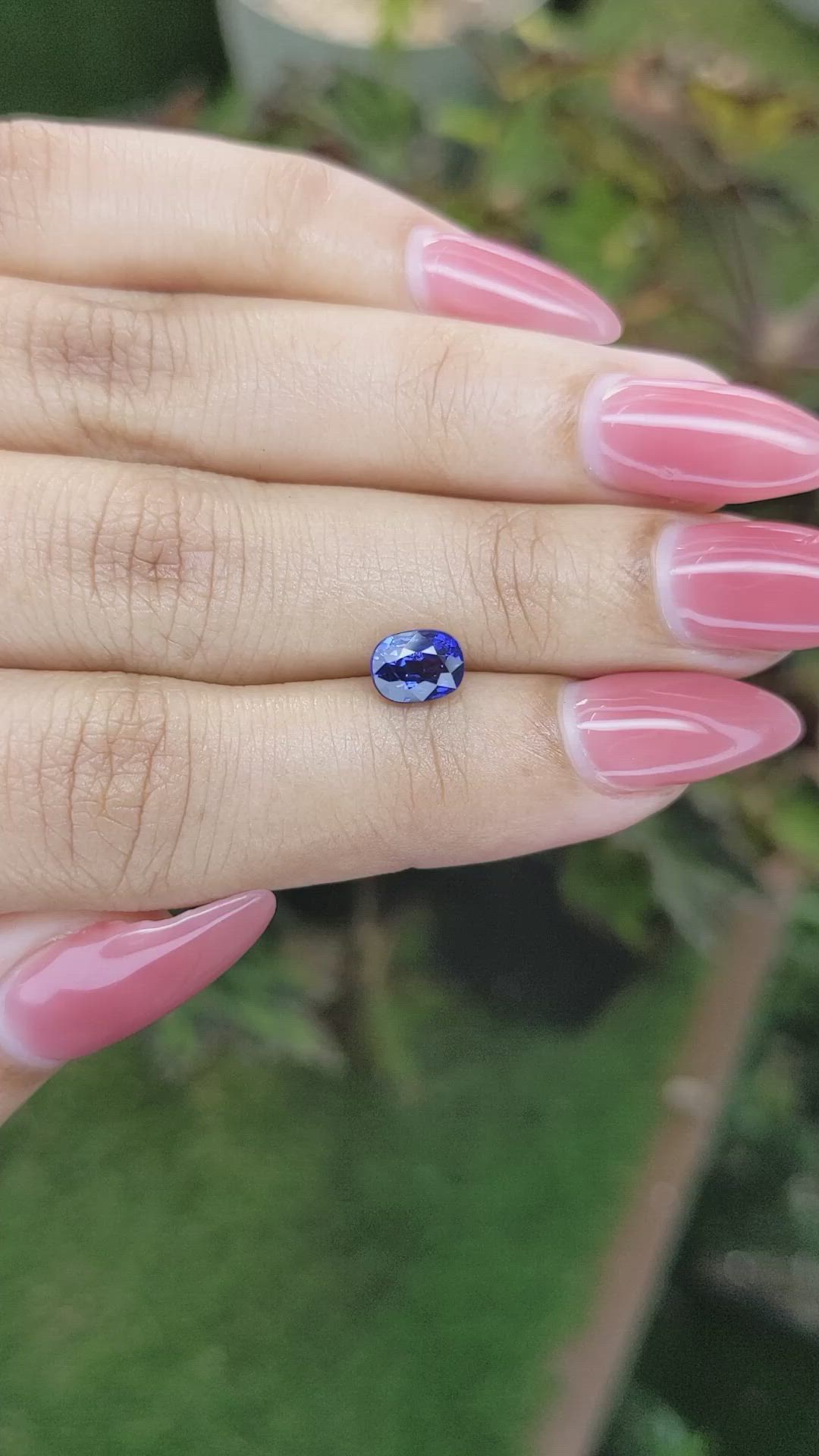 1.37 Ct. Blue Sapphire from Ceylon (Sri Lanka) Size Video
