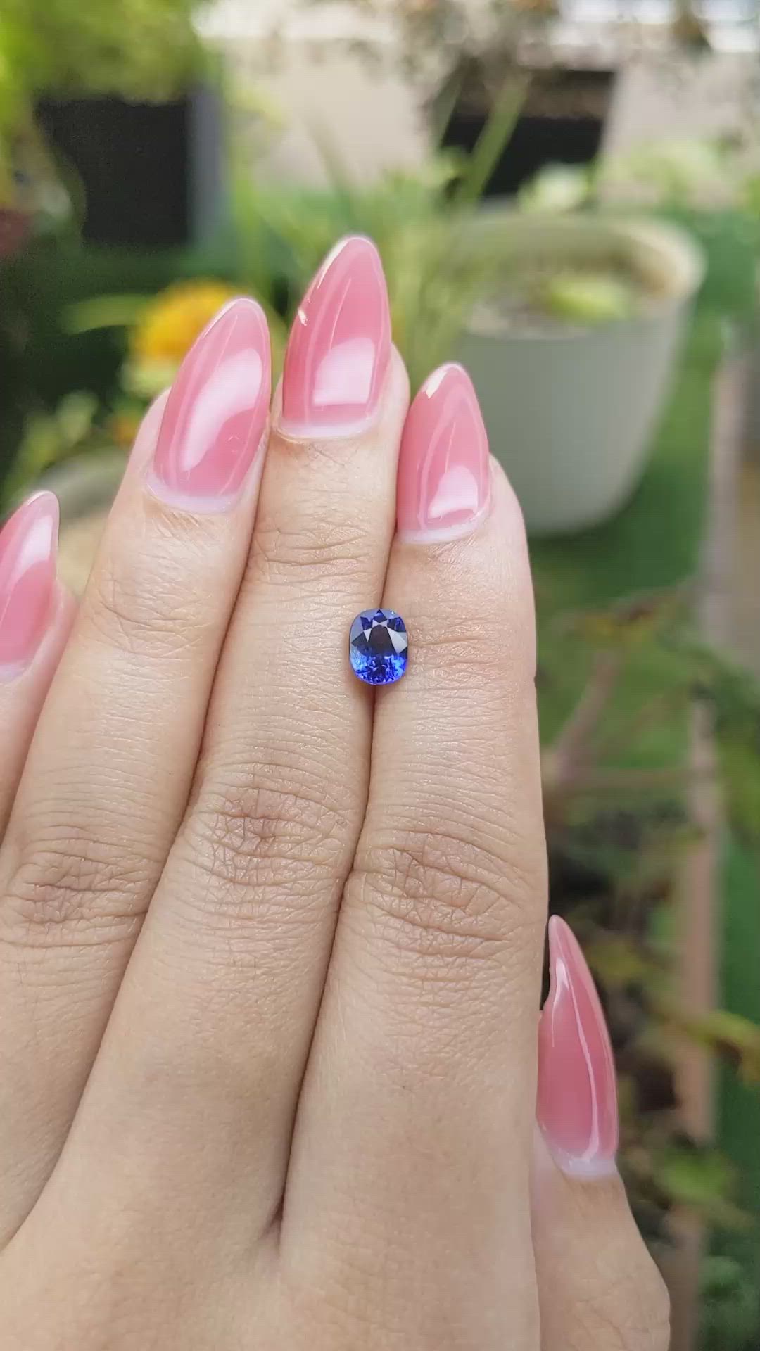 1.37 Ct. Blue Sapphire from Ceylon (Sri Lanka) Size Video