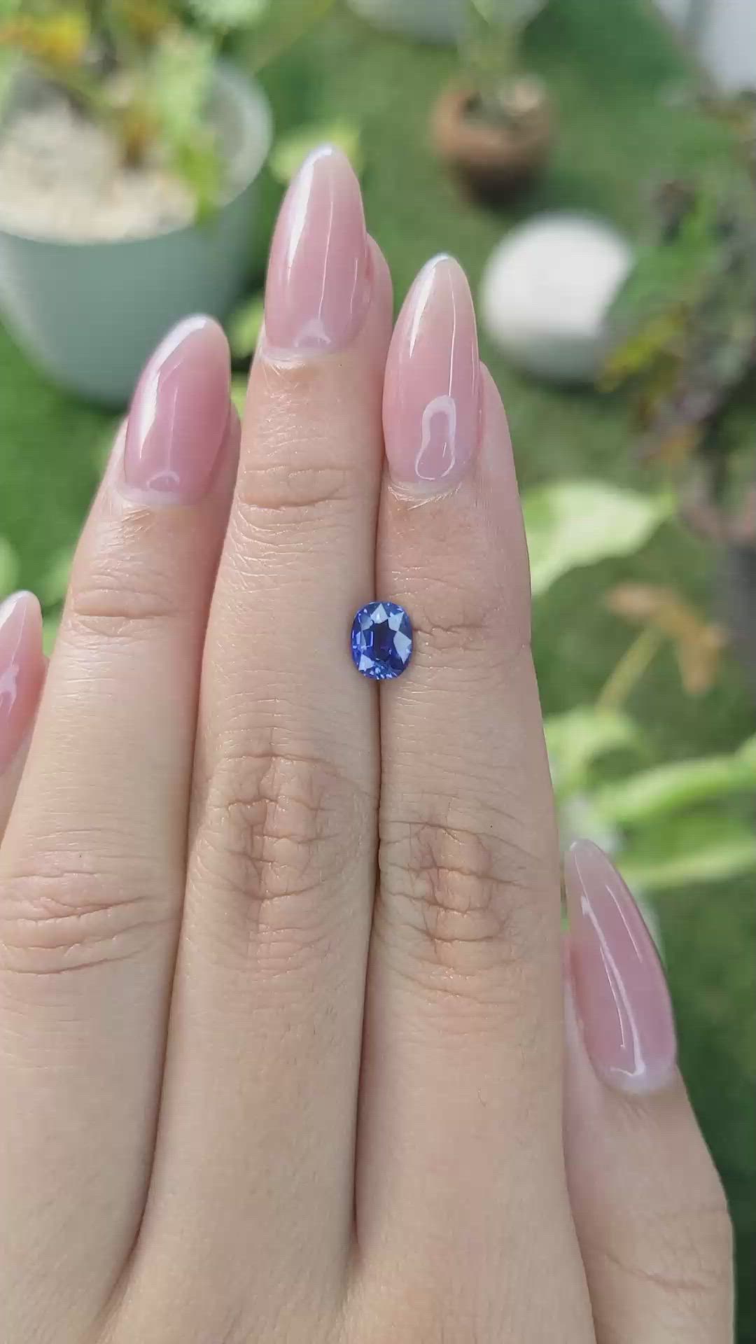 1.06 Ct. Blue Sapphire from Ceylon (Sri Lanka) Size Video