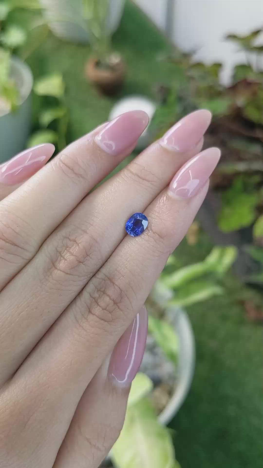 1.06 Ct. Blue Sapphire from Ceylon (Sri Lanka) Size Video