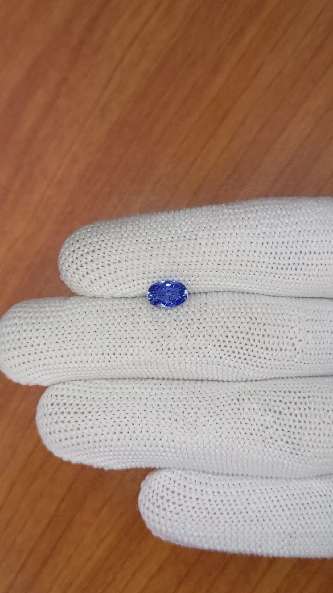 1.53 Ct. Blue Sapphire from Ceylon (Sri Lanka) Size Video