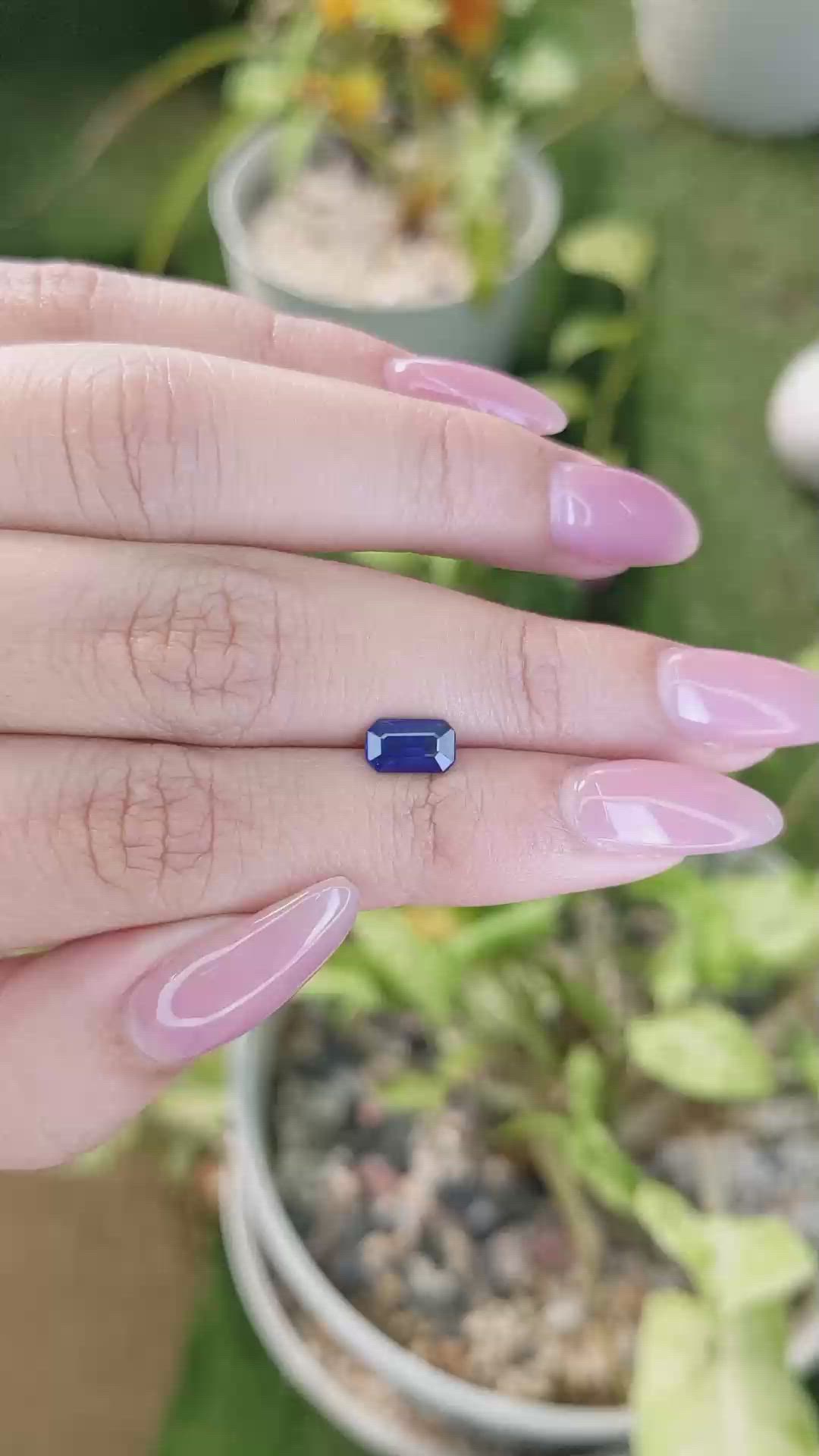 1.01 Ct. Blue Sapphire from Ceylon (Sri Lanka) Size Video