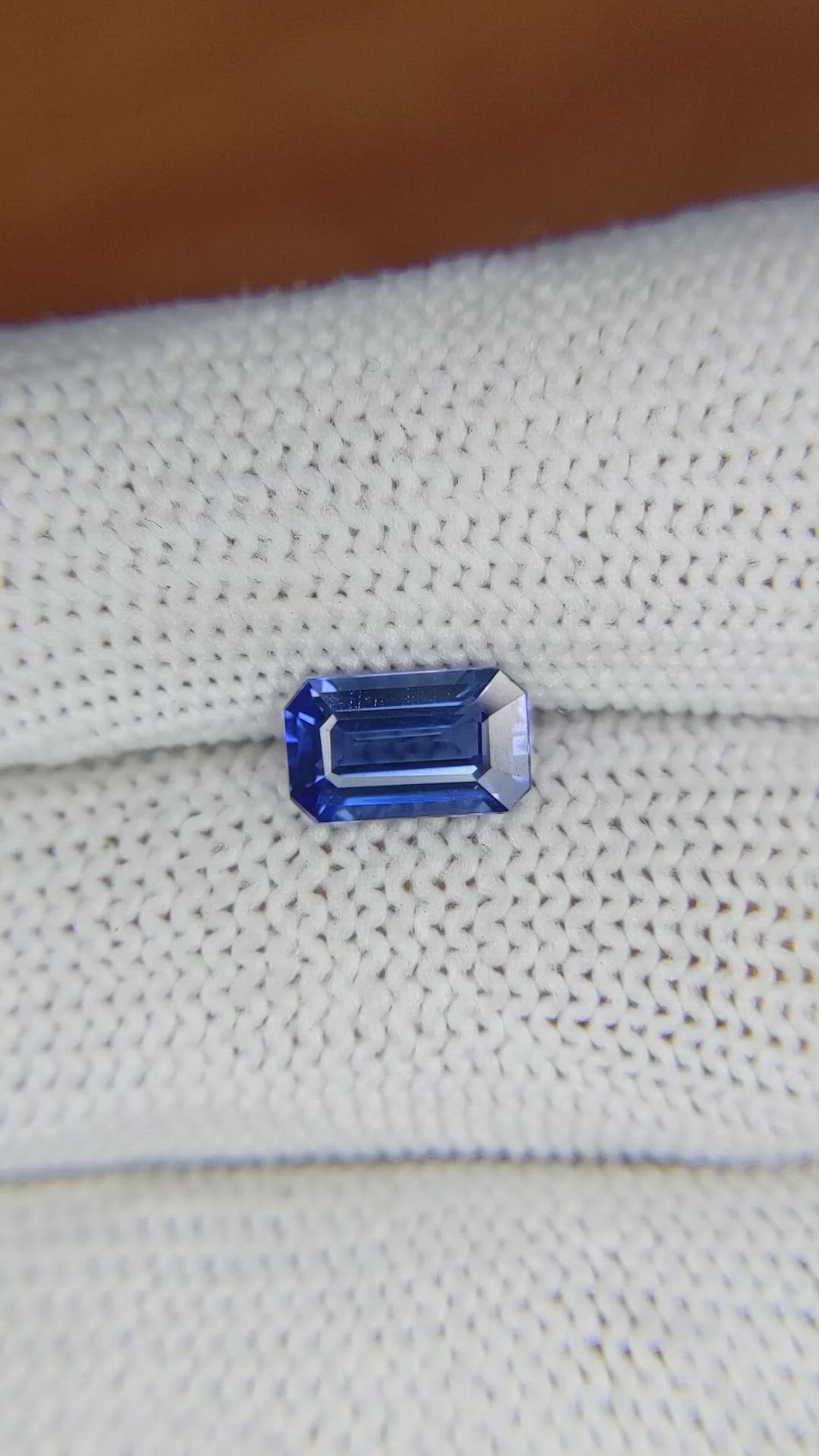 1.64 Ct. Blue Sapphire from Ceylon (Sri Lanka) Size Video
