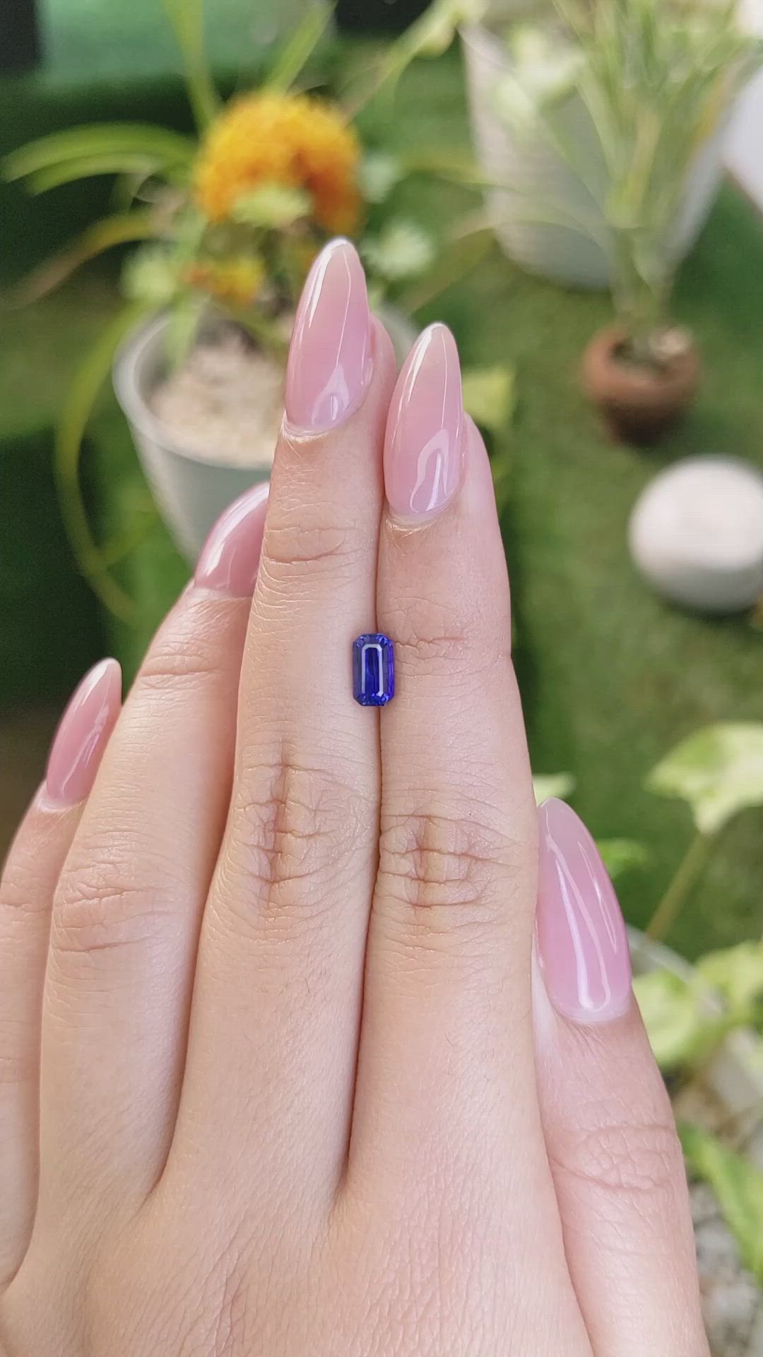 1.13 Ct. Blue Sapphire from Ceylon (Sri Lanka) Size Video