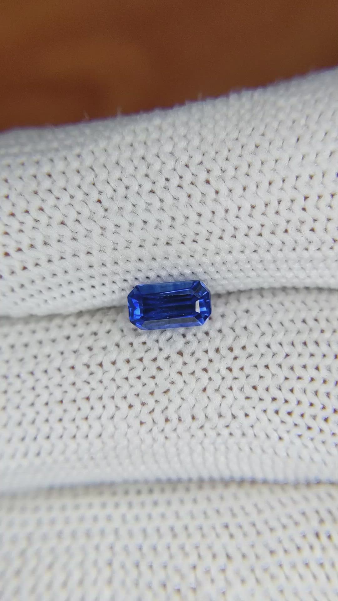1.13 Ct. Blue Sapphire from Ceylon (Sri Lanka) Size Video