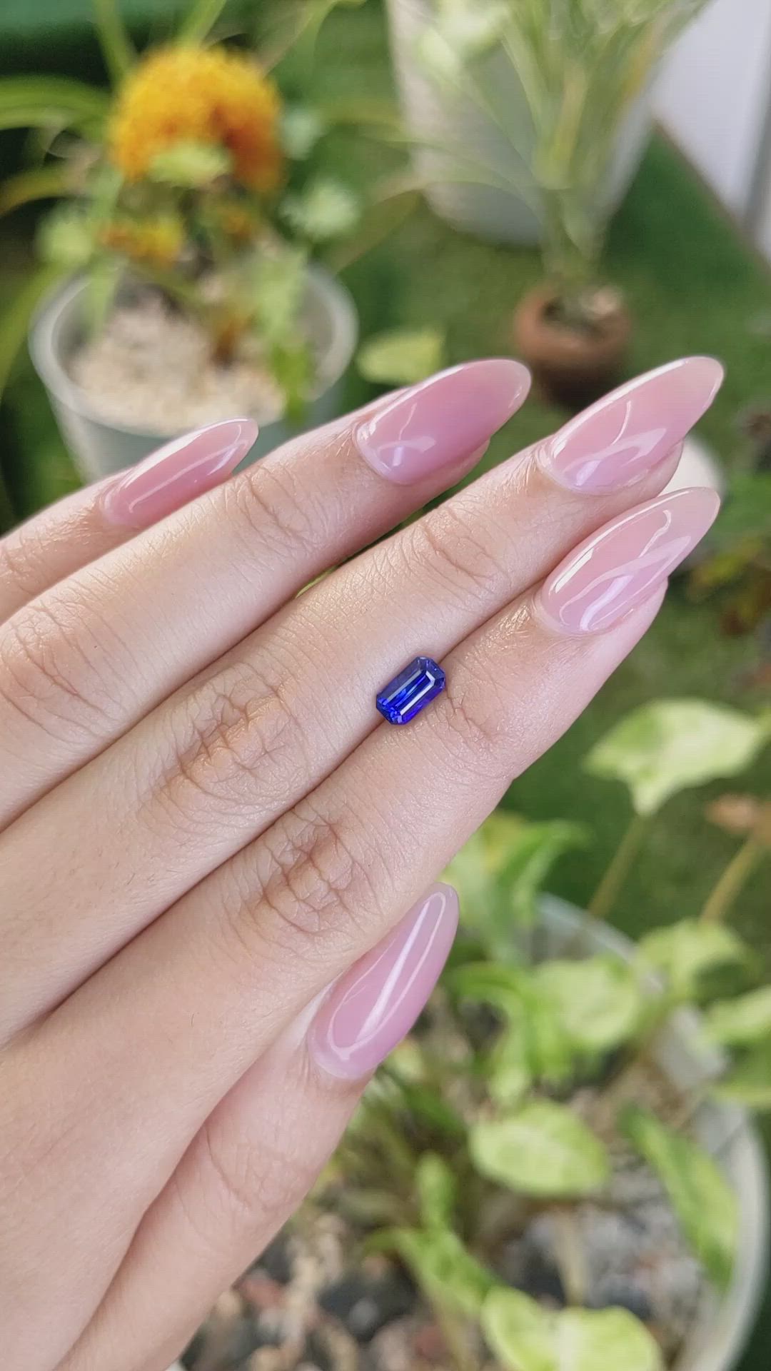 1.13 Ct. Blue Sapphire from Ceylon (Sri Lanka) Size Video