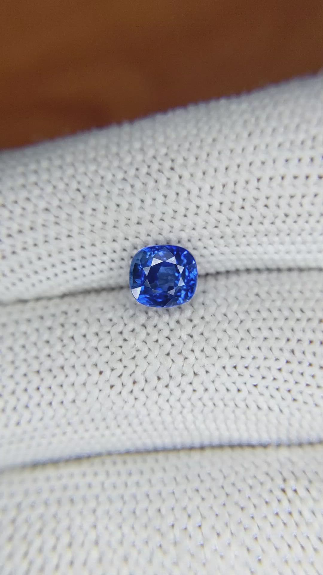 1.48 Ct. Blue Sapphire from Ceylon (Sri Lanka) Size Video